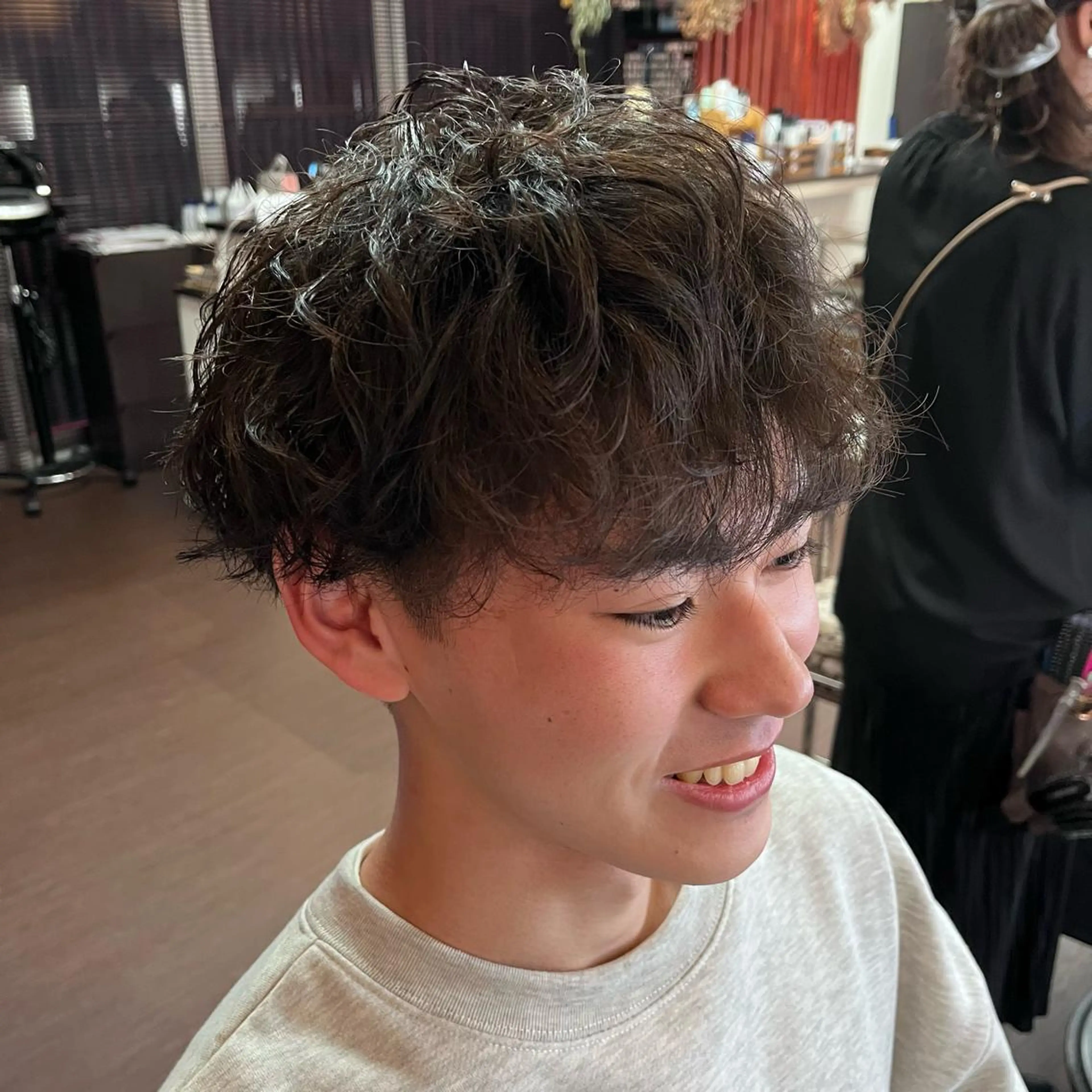ショート 卒業式のヘアスタイル カット ヘアカラー パーマ Log(ログ)所属・Log 坂牛匠のヘアスタイル