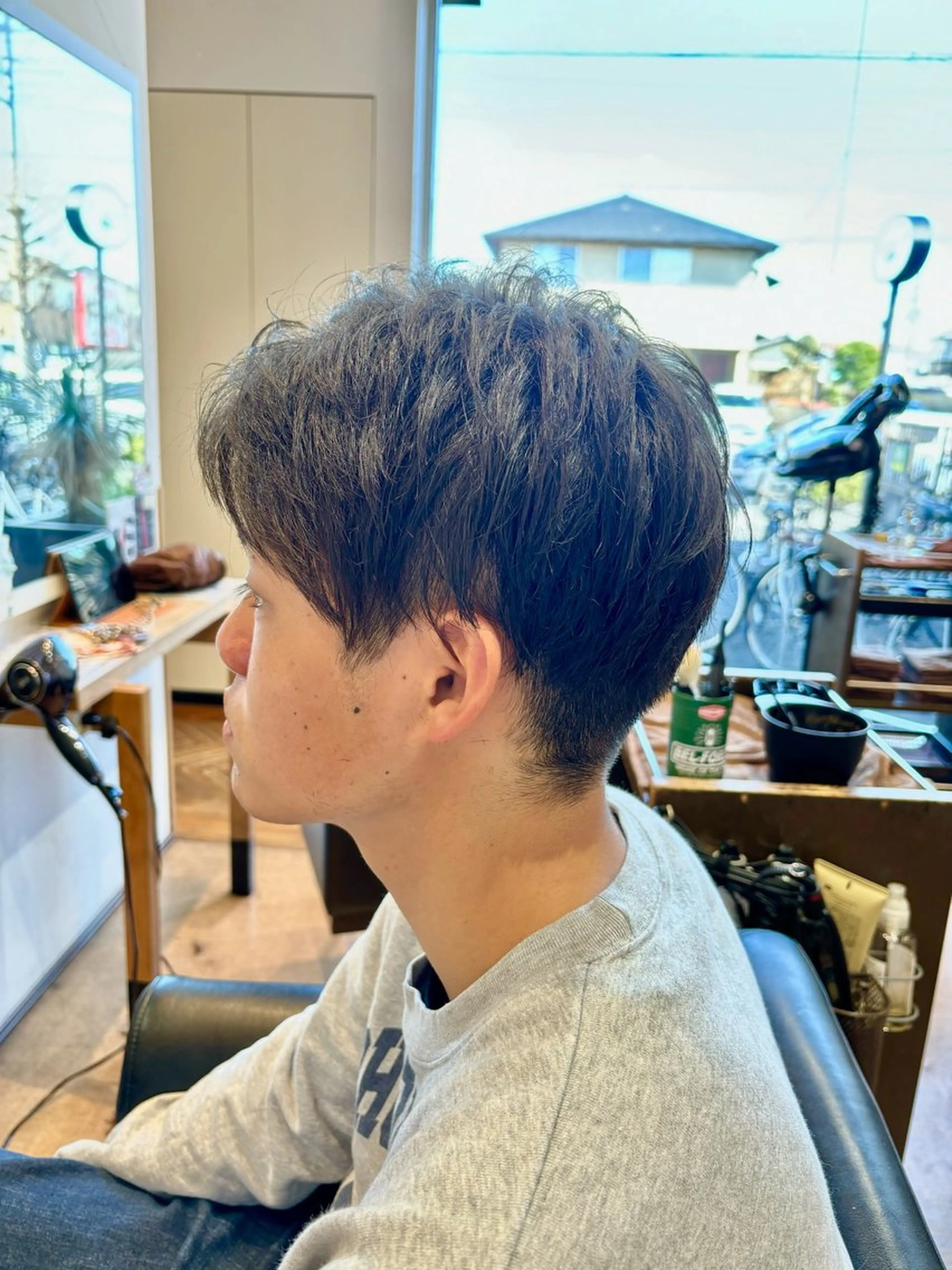 ショート メンズ アップバング 刈り上げ カット 秋山知穂　縮毛矯正 ショートが得意☆のヘアスタイル