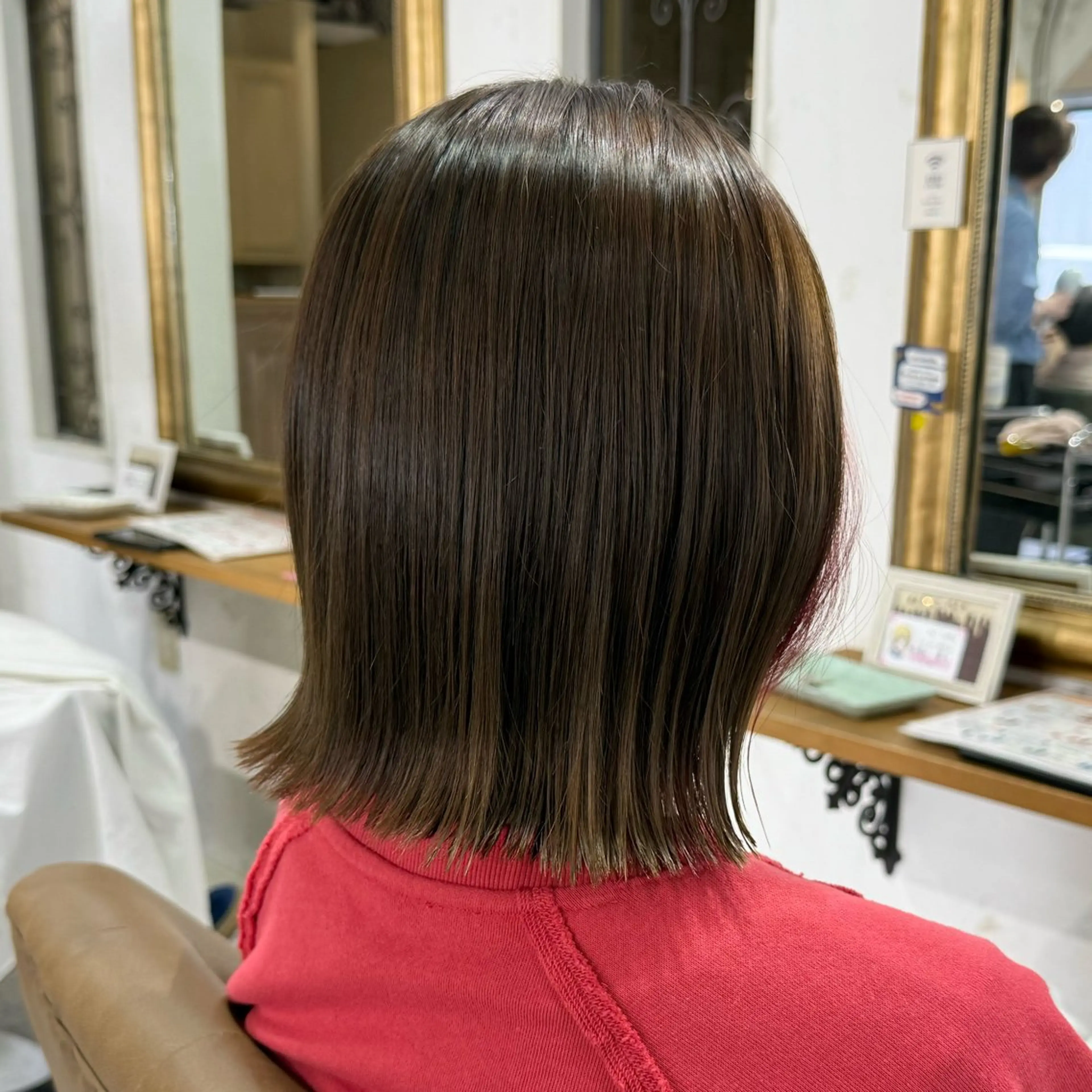 ミディアム カラー ベージュカラー オリーブベージュ ボブ 似合わせカット カット ヘアカラー トリートメント 似合わせボブ🎀🫧 千葉 優希のヘアスタイル