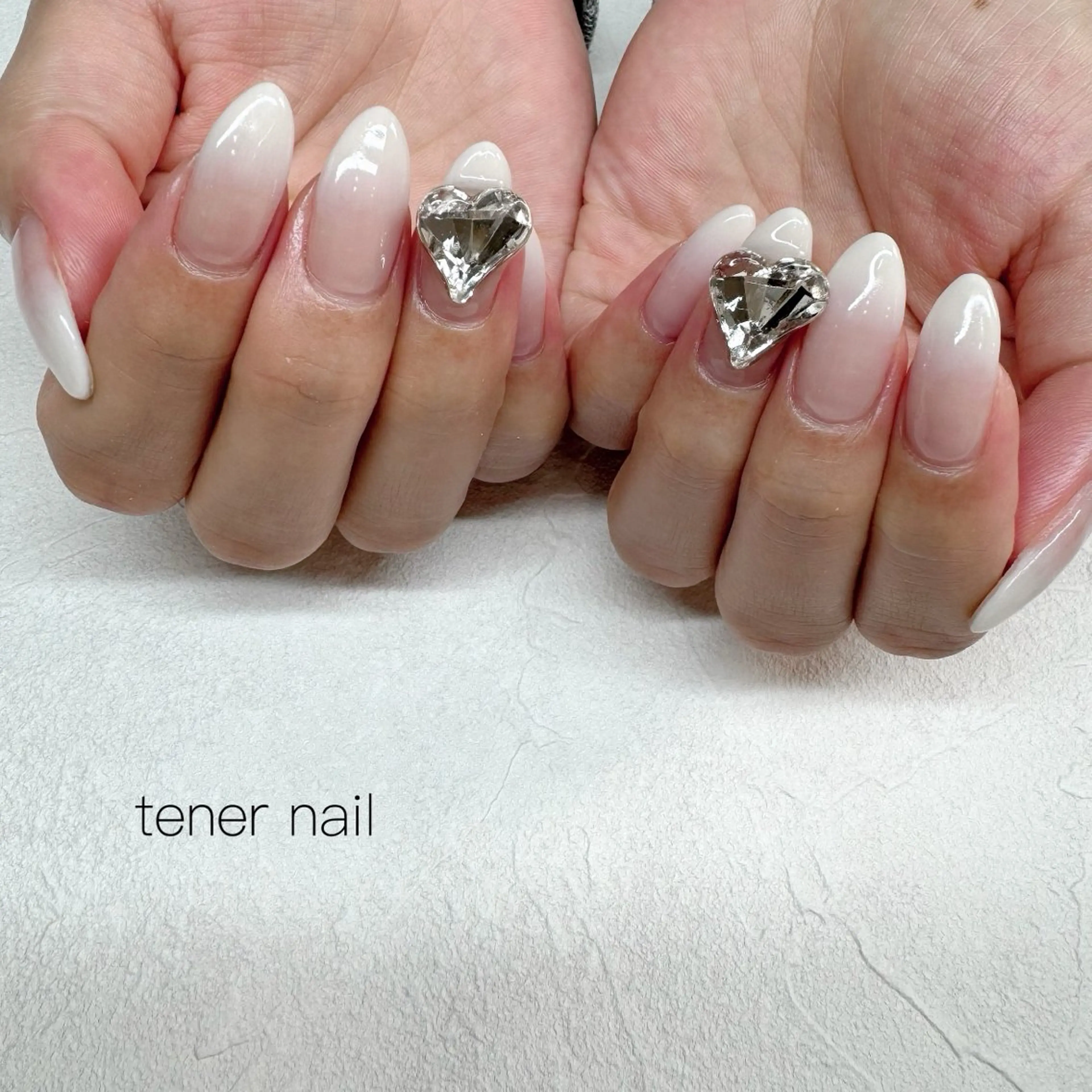 ネイル ハート ハンドネイル tener  nail  テネルネイル所属・テネルネイル tener nailのネイルデザイン