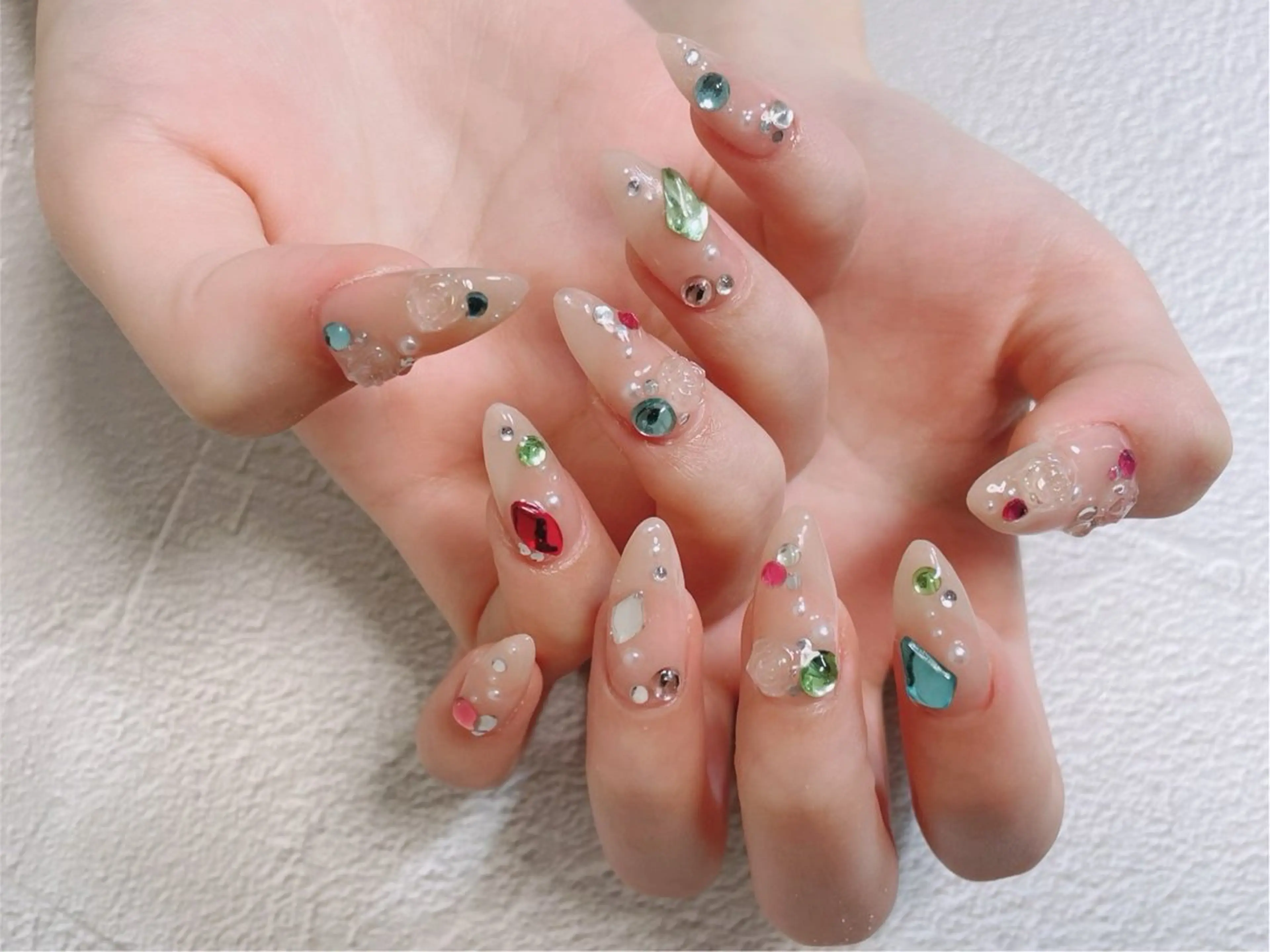 ネイル ハンドネイル ☁️Yun nail KiKi☁️のネイルデザイン