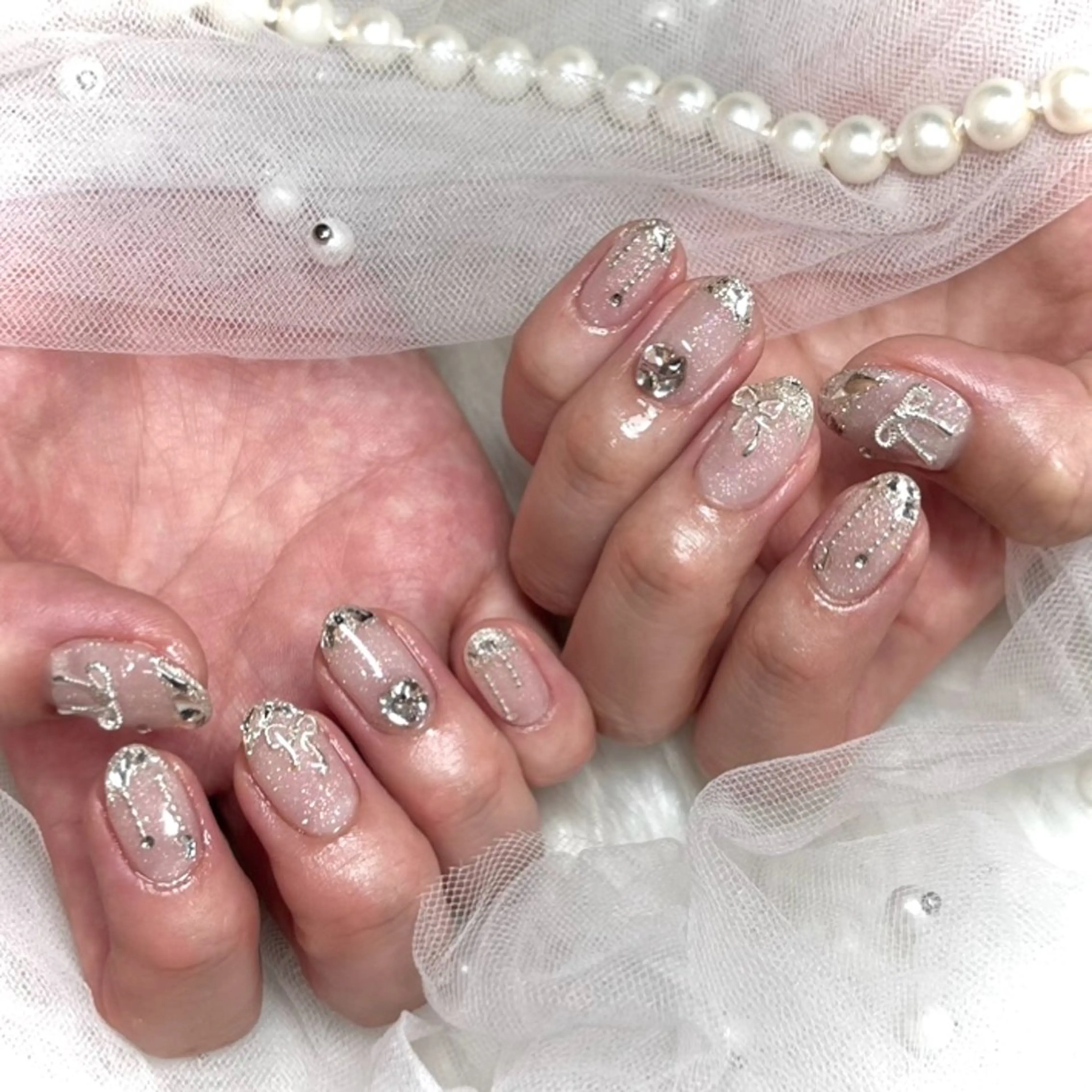 ネイル フレンチネイル ガラスフレンチ ラメ(グリッター) ハンドネイル Zir nail 千葉店所属・Zir nail🪽 Otohaのネイルデザイン