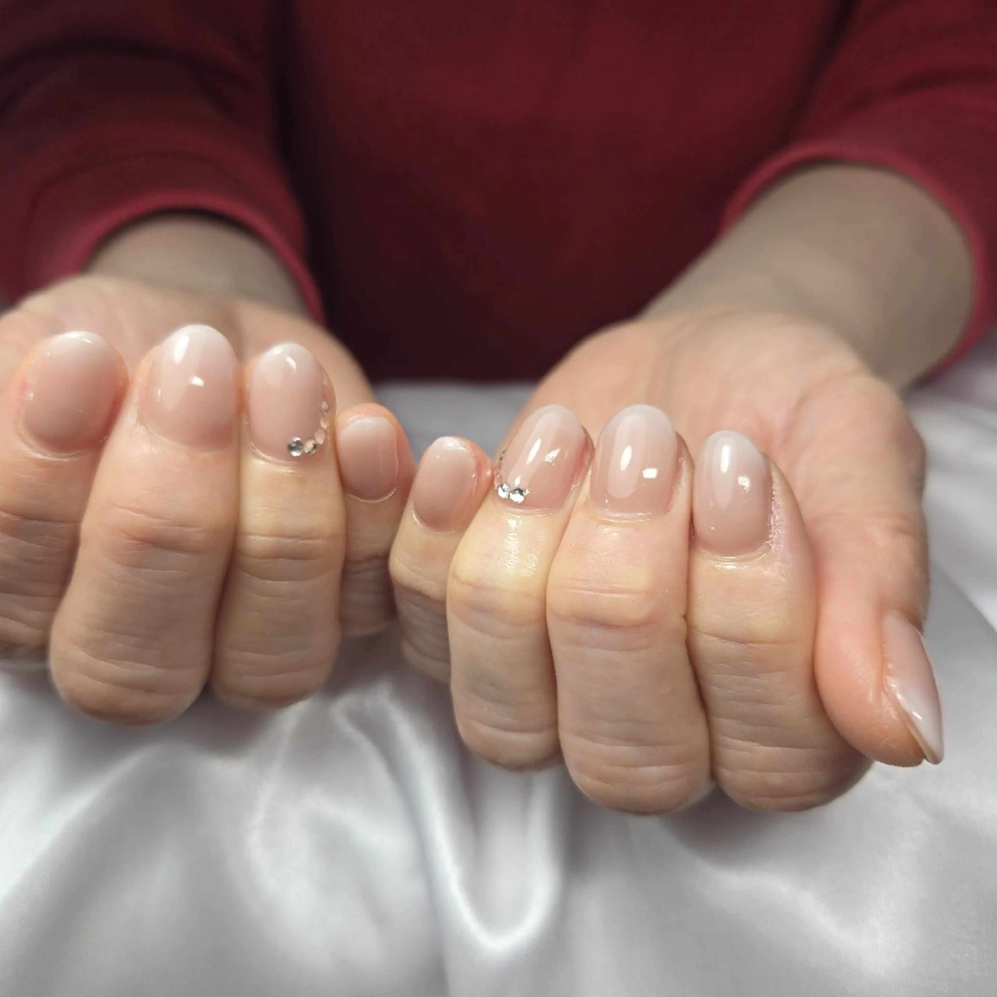 ネイル ハンドネイル ネイルサロンベルティ ひとみのネイルデザイン