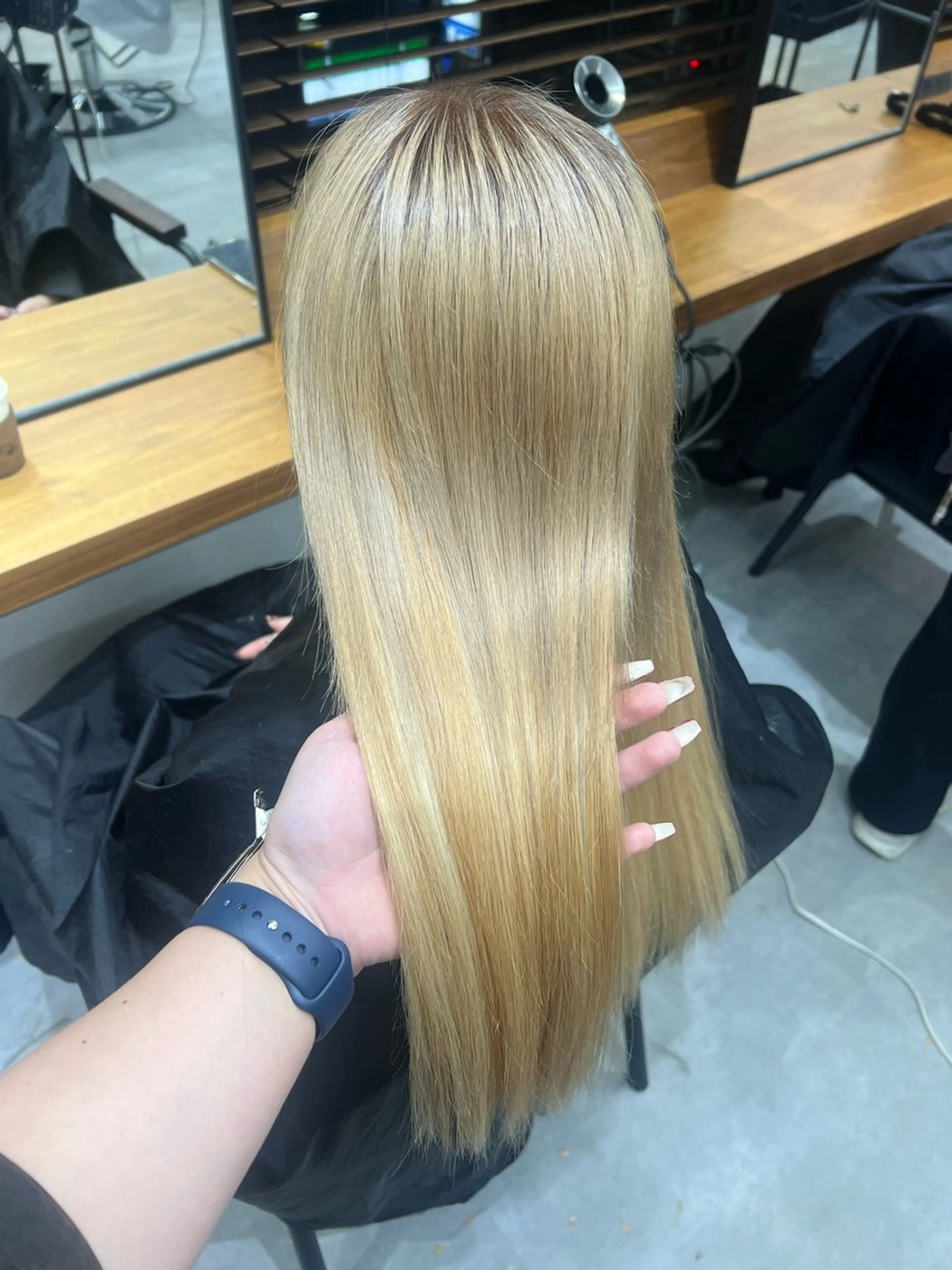 ロング カラー シールエクステ ハイトーンカラー エクステ ロング いろあそび所属・カットモデル募集 八王子/kyocoのヘアスタイル