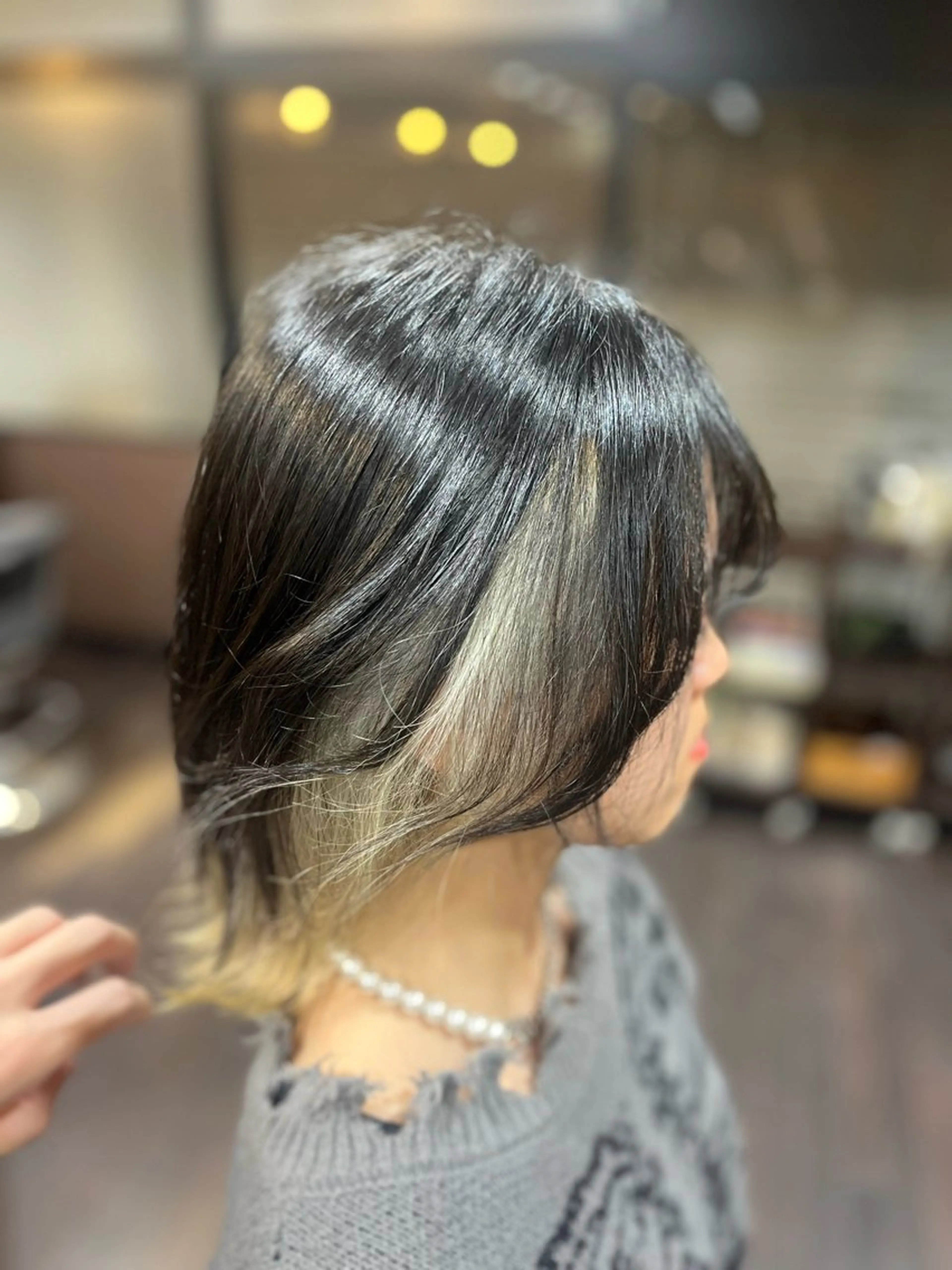ショート カラー ベージュカラー ブリーチ インナーカラー ホワイトベージュ ウルフカット 中村 飛成のヘアスタイル