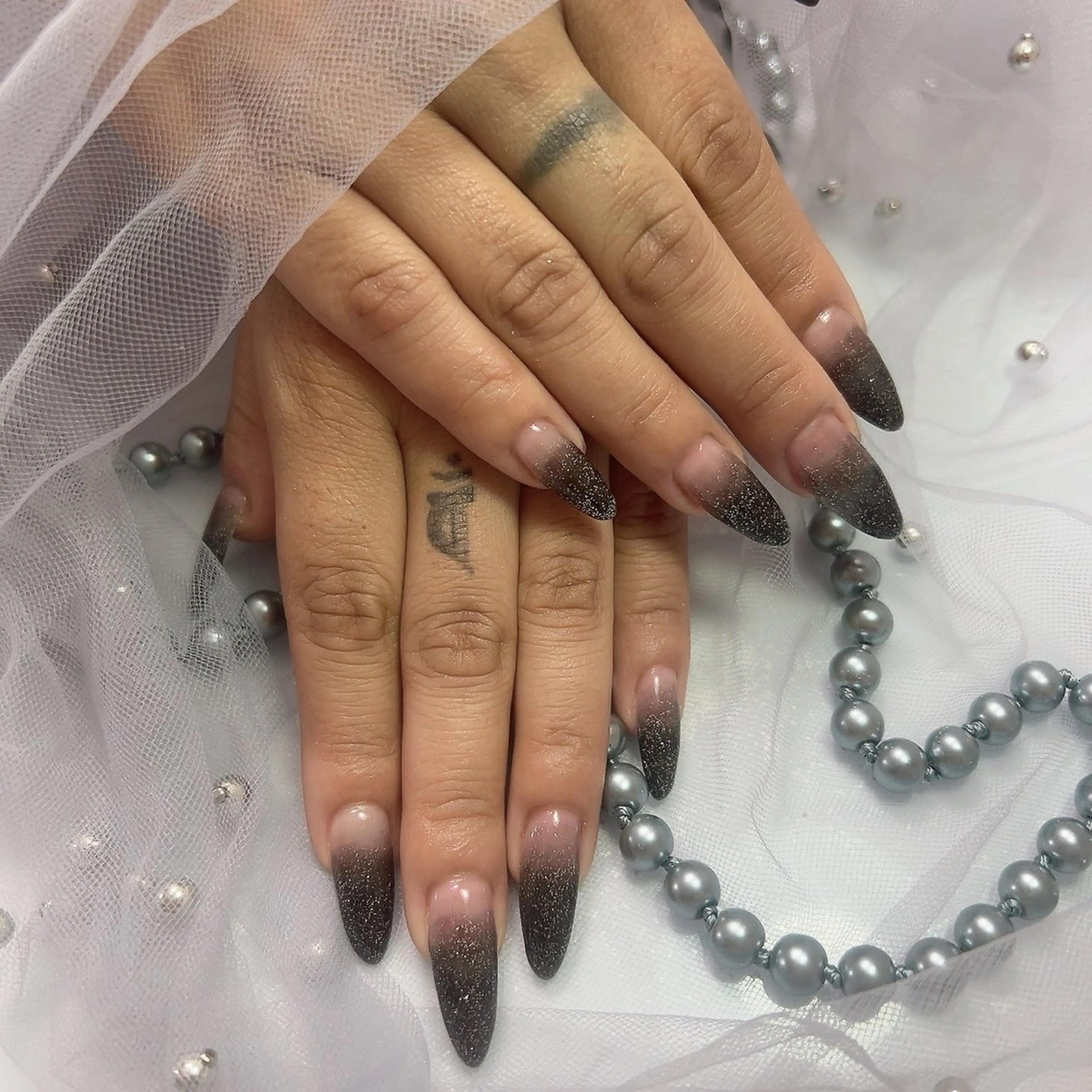ネイル アートネイル フレンチネイル ジェルネイル グラデーション 韓国ネイル Viola  . Nailsalonのネイルデザイン