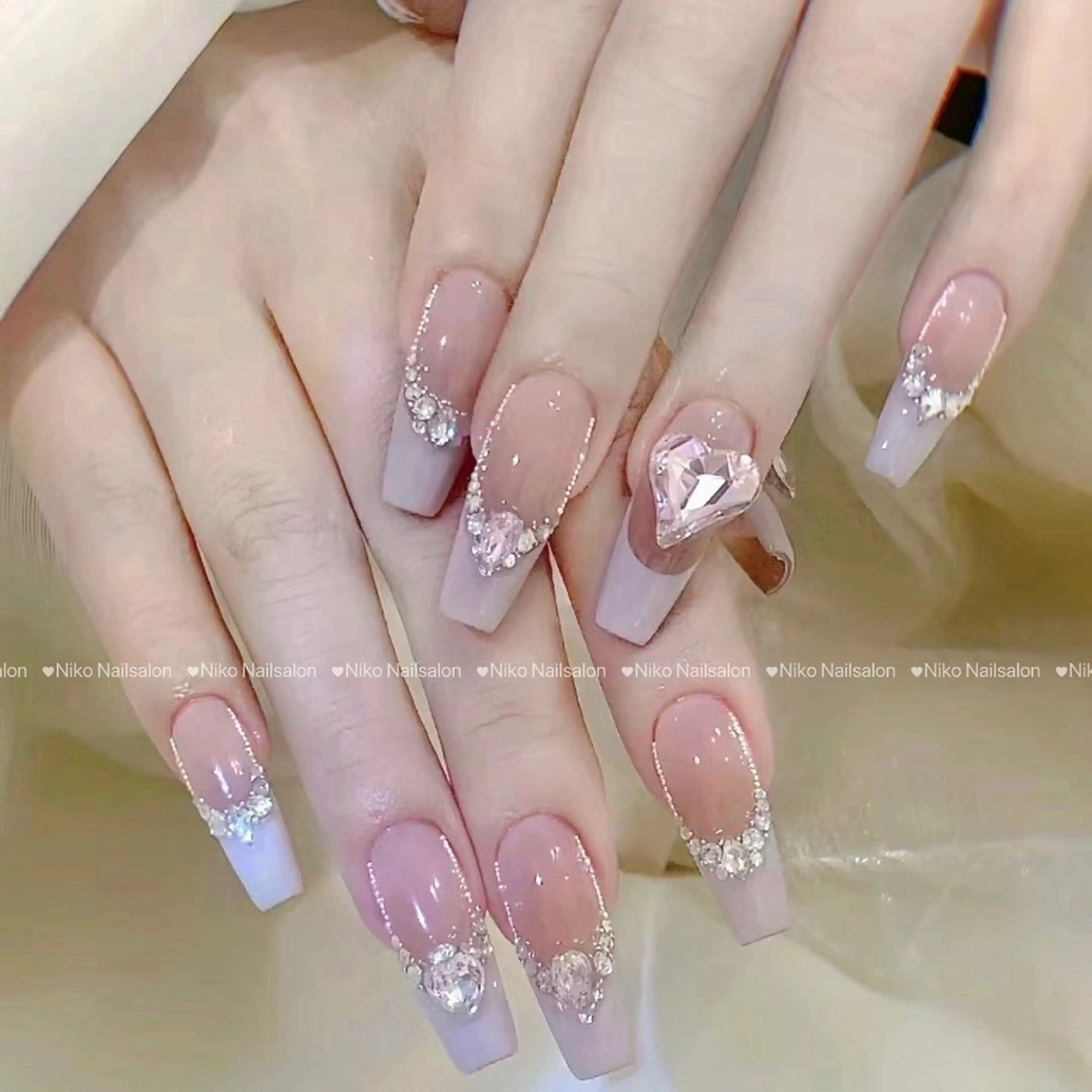 ネイル チークネイル 長さ出し フットネイル フレンチネイル ジェルネイル Niko Nail salon 銀座本店のネイルデザイン