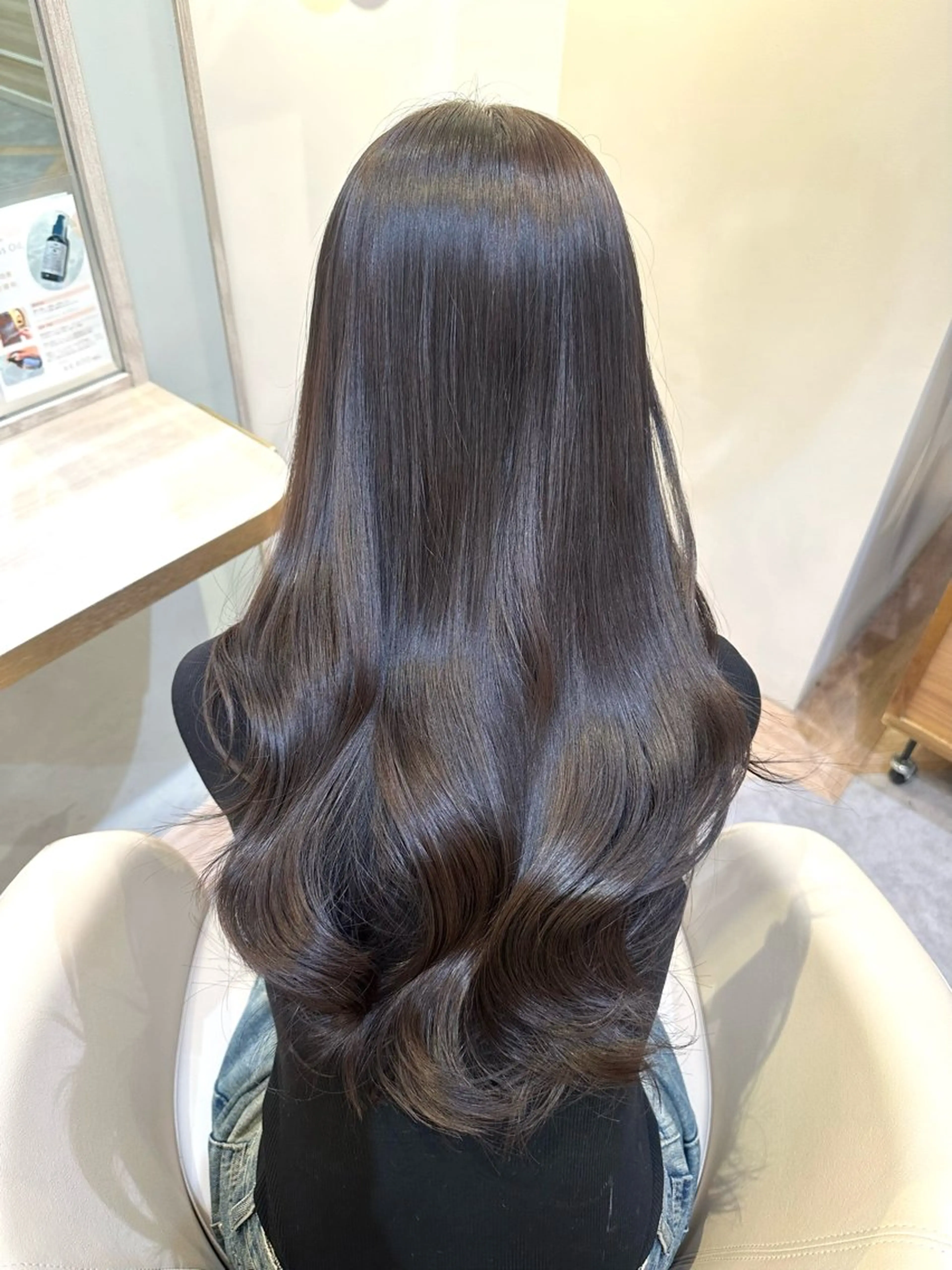 ロング カラー アッシュ アッシュグレー 髪質改善 ヘアカラー トリートメント 髪質改善/縮毛矯正 🌻momokaのヘアスタイル