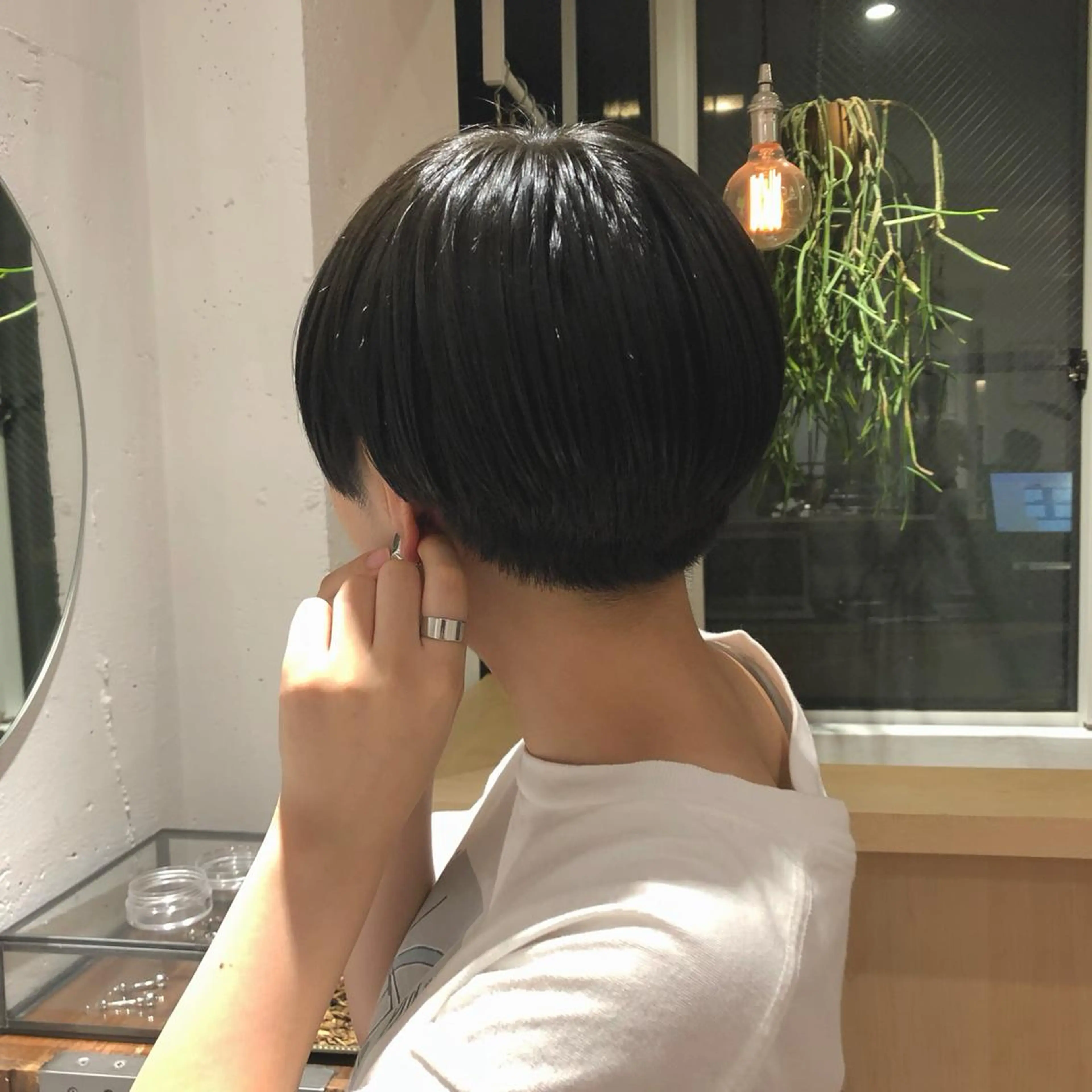 ミディアム カラー salowin三丁目所属・🟩白髪ぼかし/ ショート/ボブ/大司のヘアスタイル