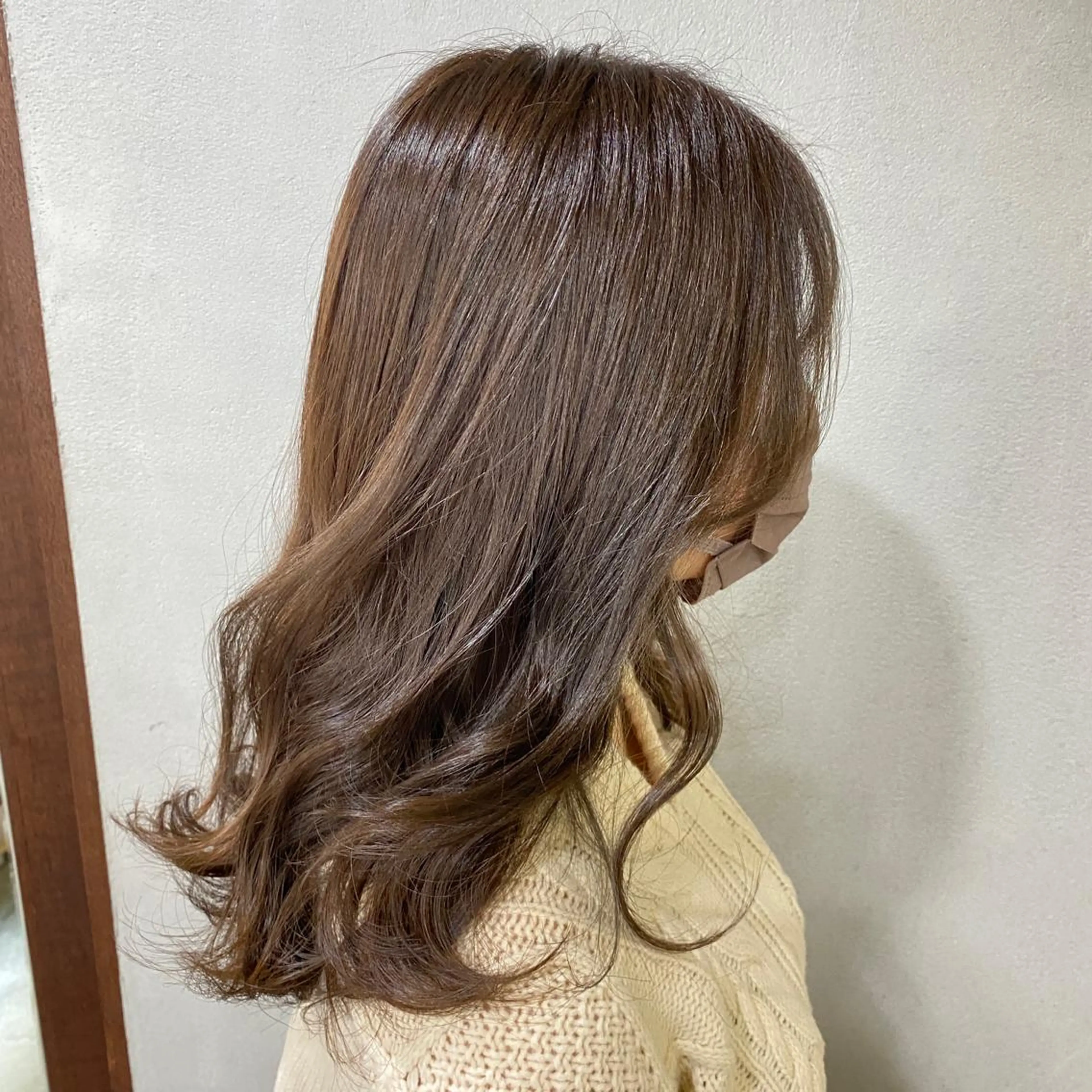セミロング カラー ブリーチ グレージュ ブリーチなしカラー Ii所属・舟橋 りんかのヘアスタイル