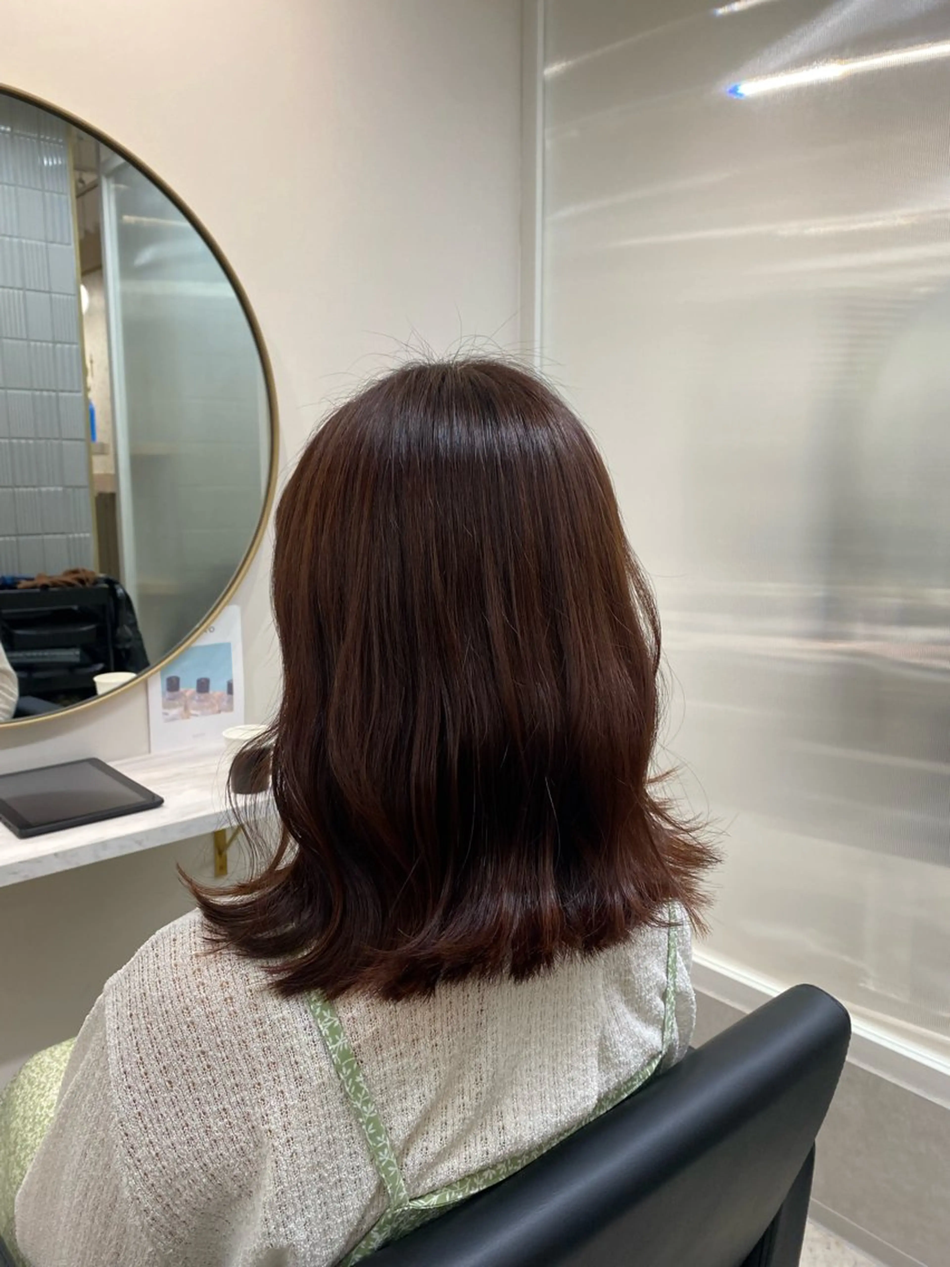 ミディアム カラー カット ヘアカラー 韓国🇰🇷艶髪 ケアカラーSHURIのヘアスタイル