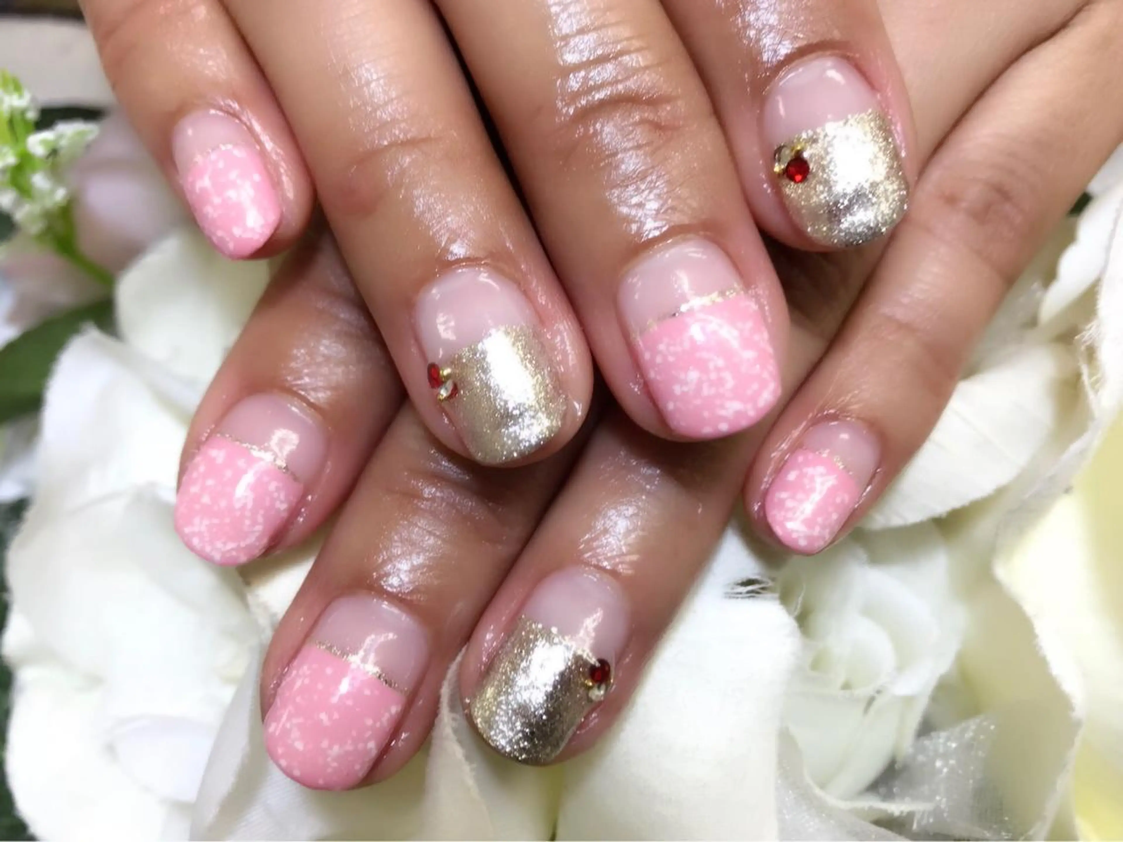 ネイル ストーンネイル favoris nail🌼のネイルデザイン