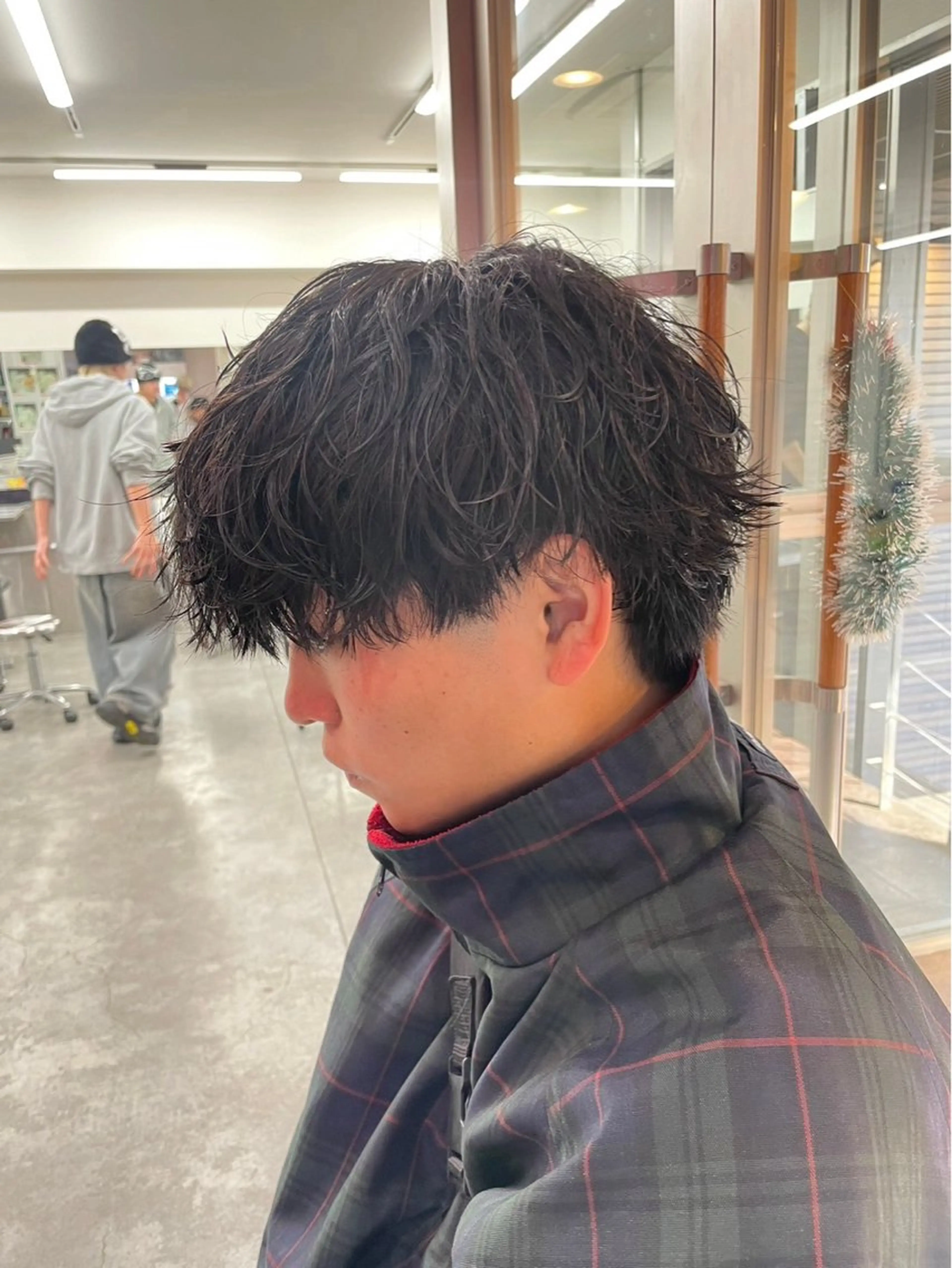 ショート パーマ メンズ カット パーマ ヘアセット 町田/波巻き/ シャドウ/メンズのヘアスタイル