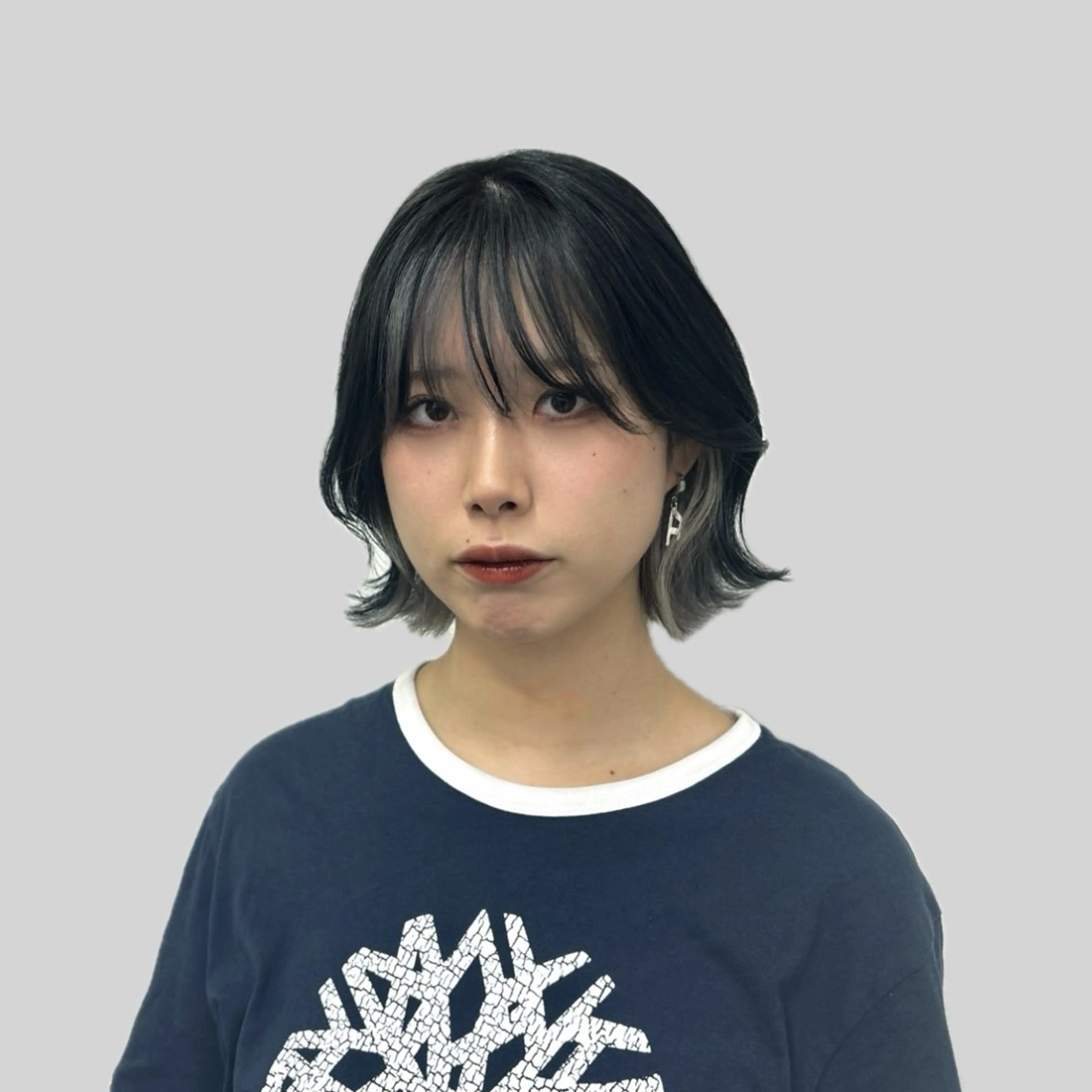 カラー デザインカラー シルバー Lay/カラーリスト Myuukaのヘアスタイル
