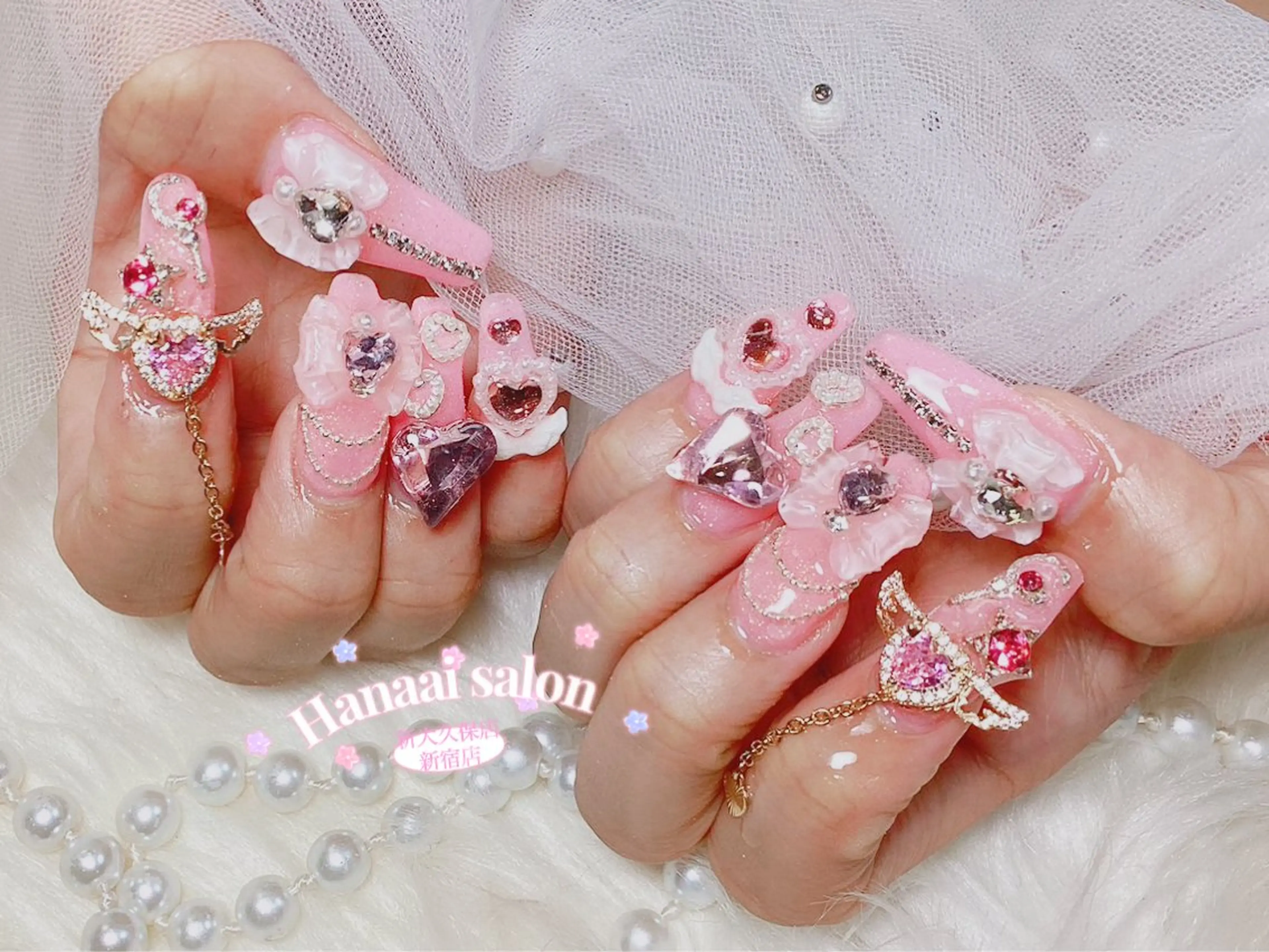 セミロング ハンドネイル Hanaai Salon新宿店のネイルデザイン