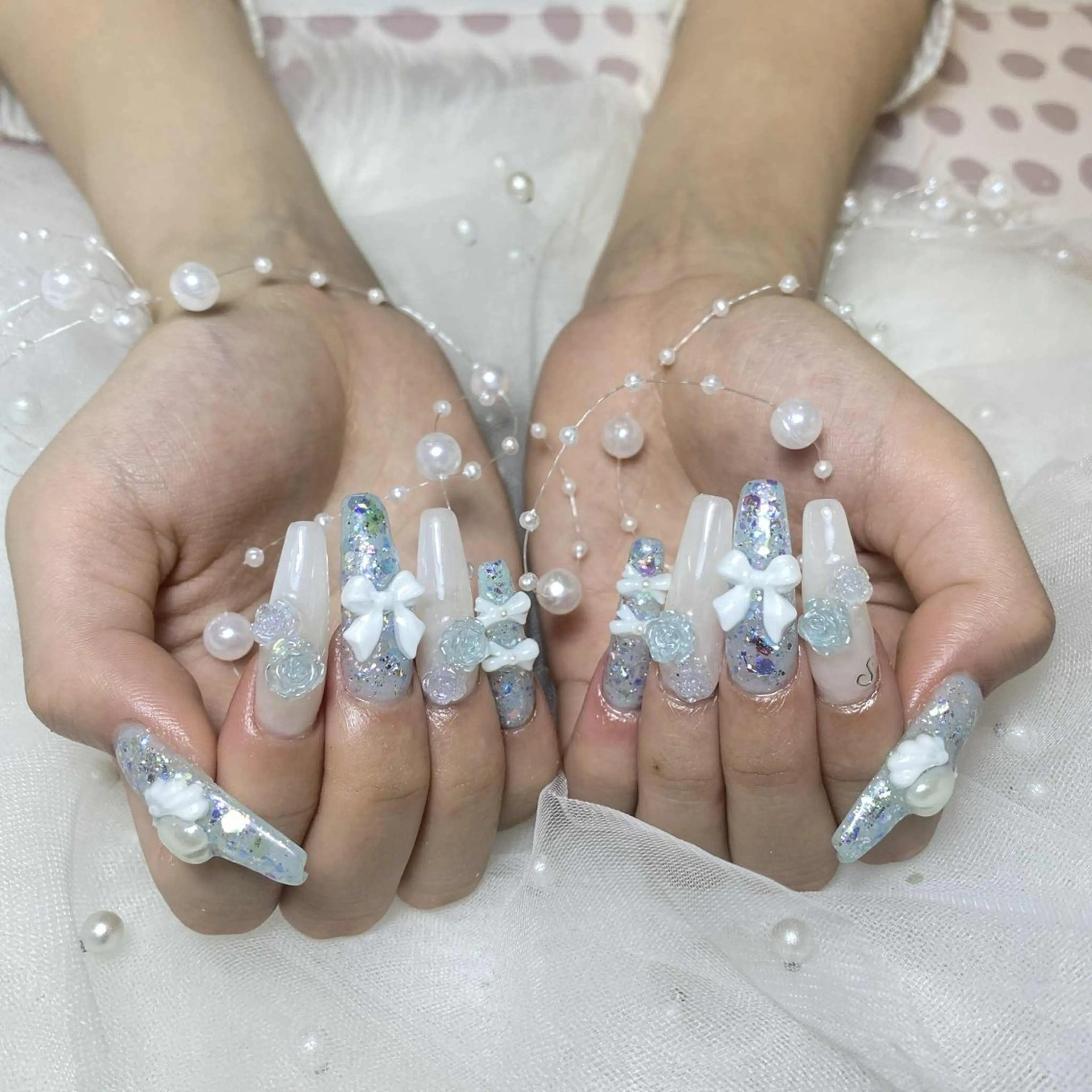 ミディアム ハンドネイル Chiin Nail Stylistのネイルデザイン