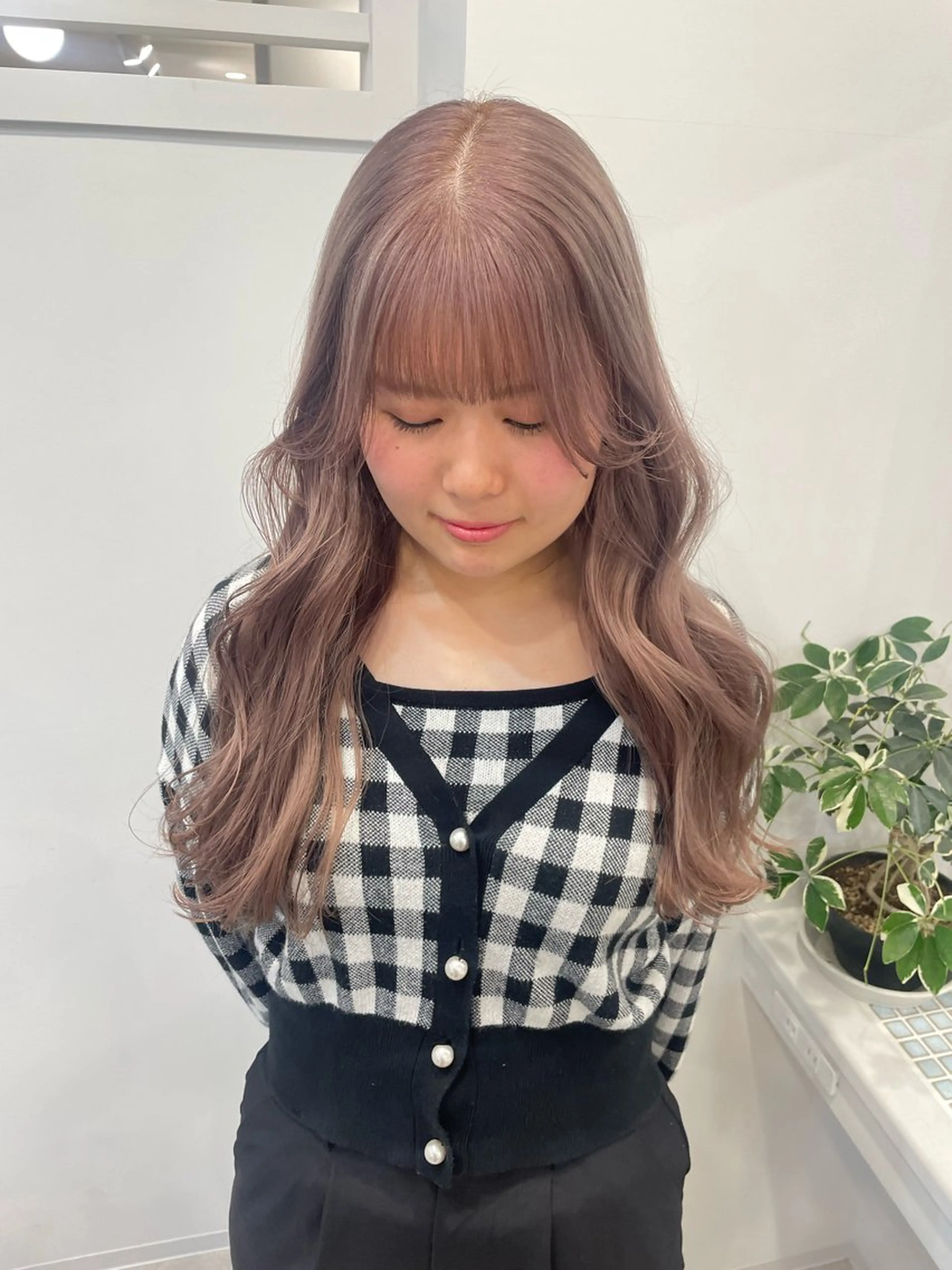 ロング カラー ミストバング ベージュカラー ブリーチ ケアブリーチ ダブルカラー ダブルカラーVia/ airi♡のヘアスタイル