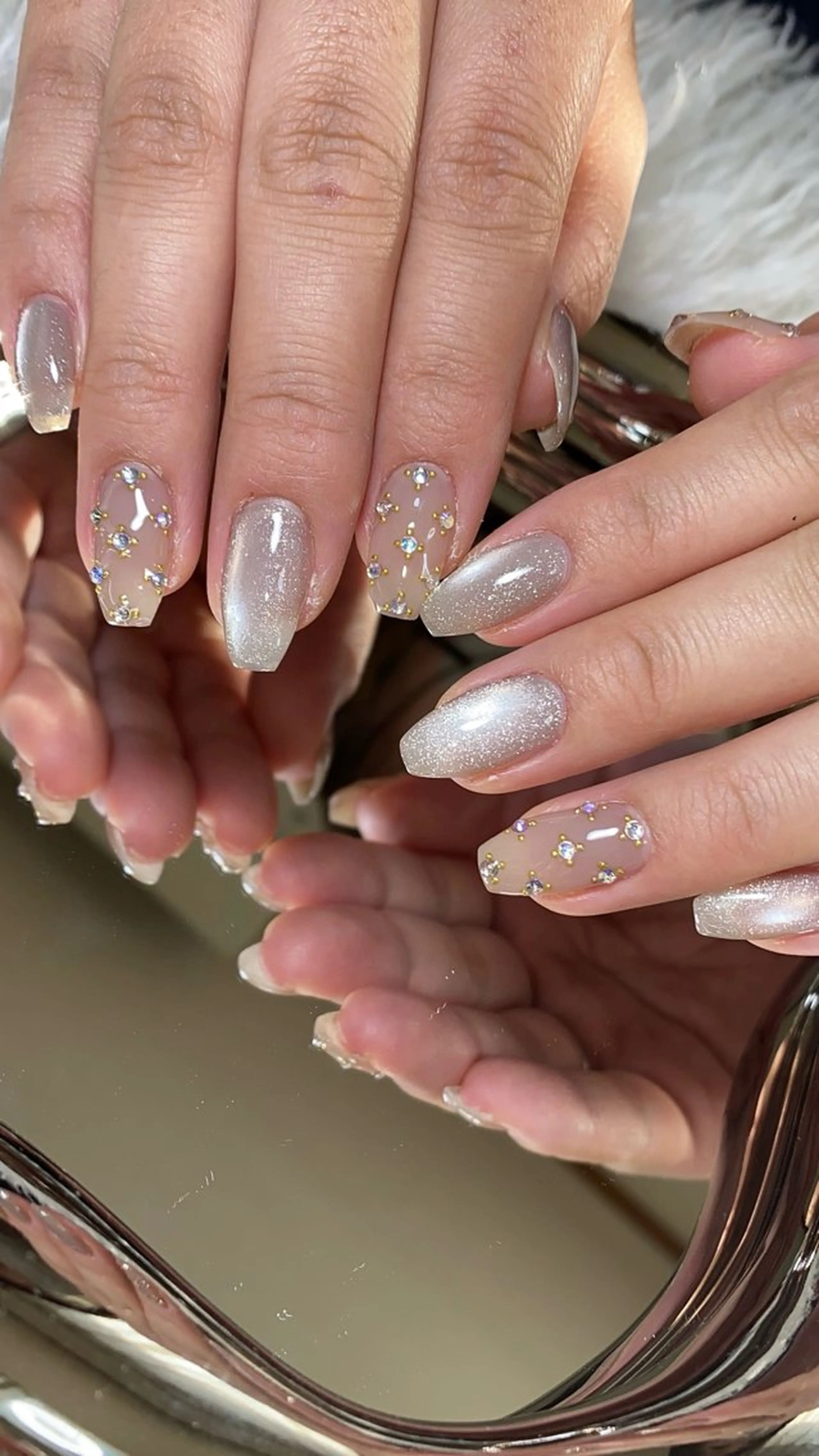 ネイル ハンドネイル n o q r m. n a c h iのネイルデザイン