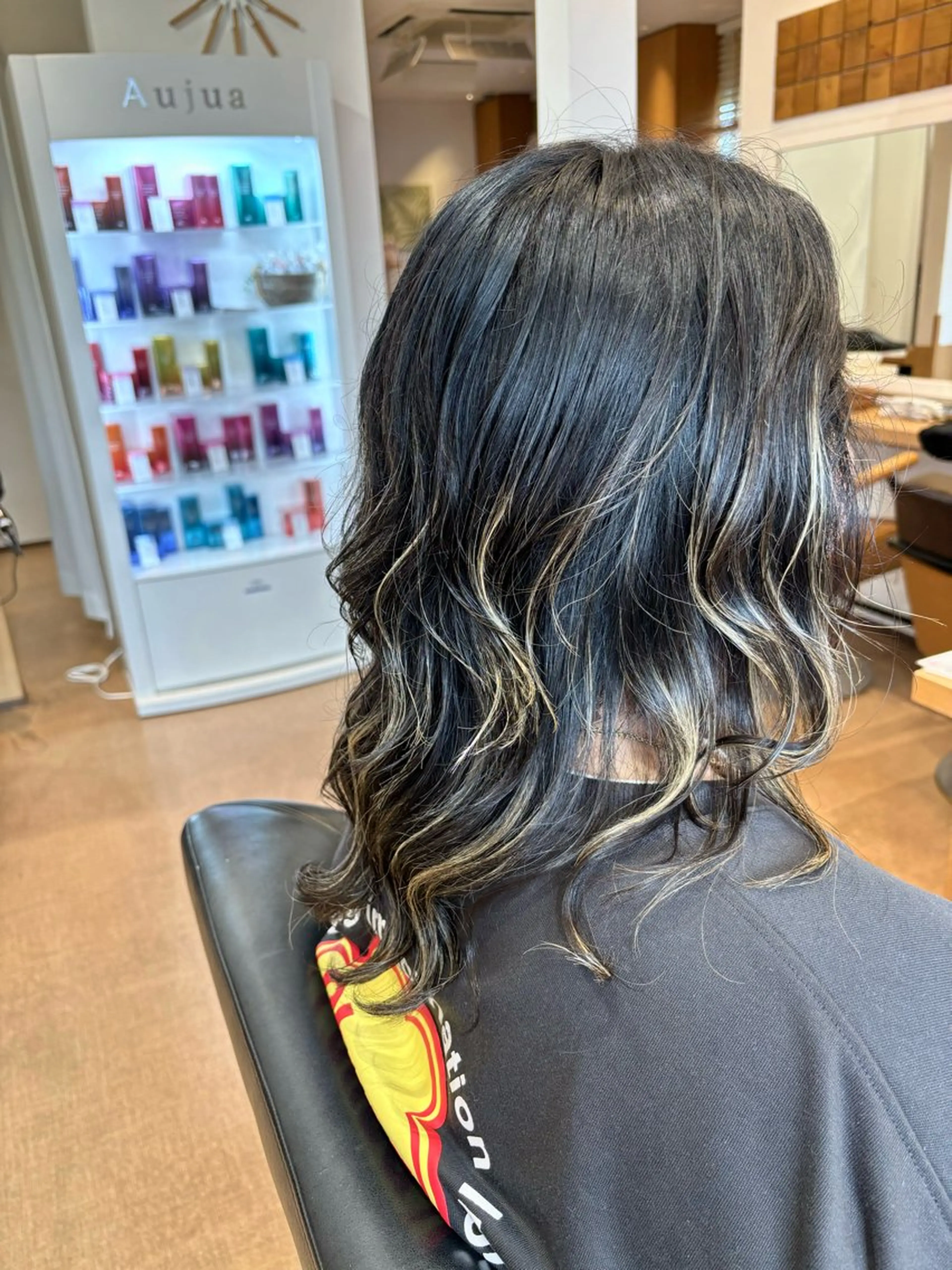 セミロング ハイレイヤー レイヤーカット ウルフカット カット 秋山知穂　縮毛矯正 ショートが得意☆のヘアスタイル