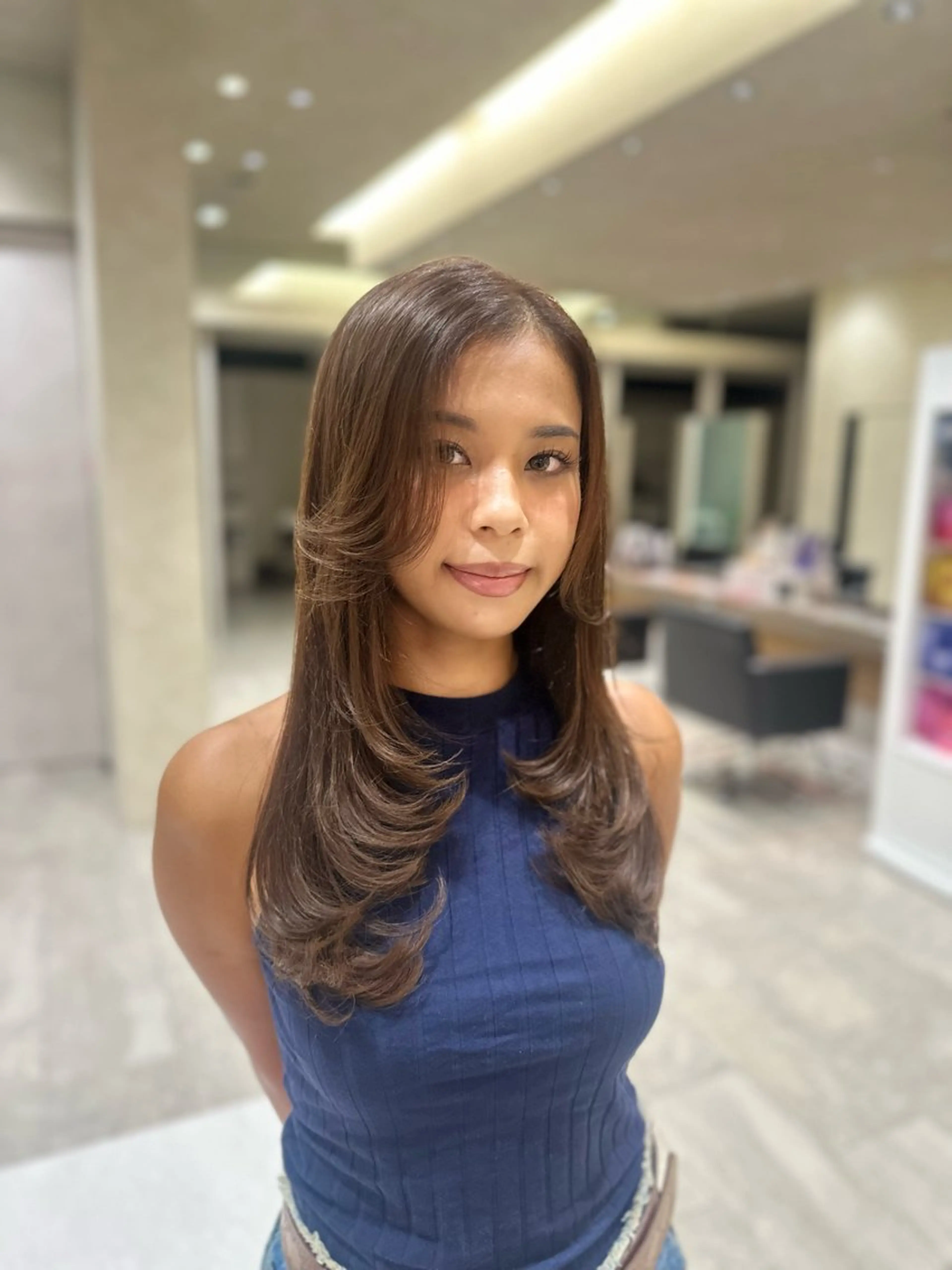 セミロング カラー カット ヘアカラー トリートメント hairsalon de Forever vida所属・ダブルカラー暖色系/ オリーブベージュのヘアスタイル