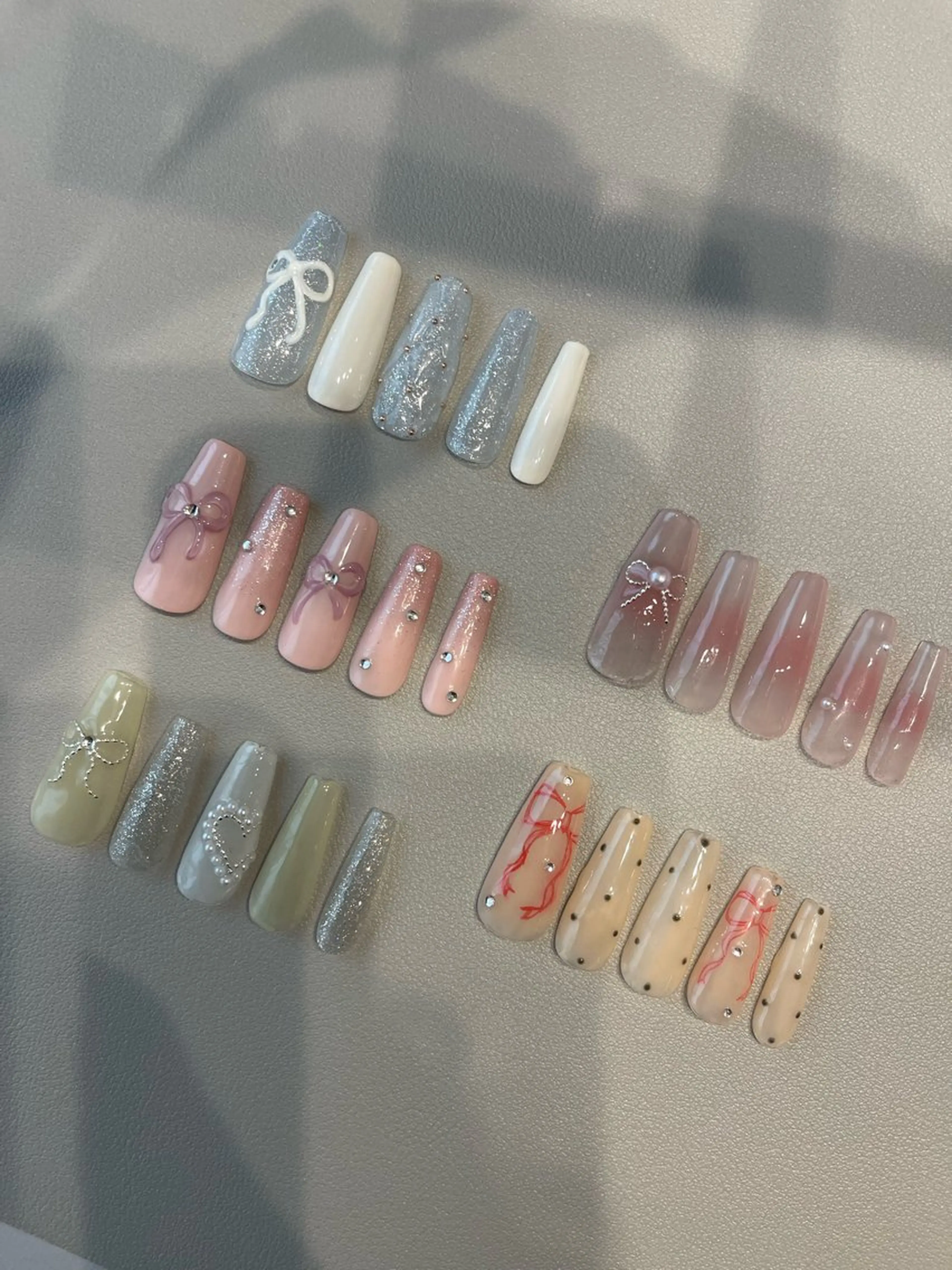 ネイル 韓国ネイル リボン ワンホンネイル FLOWATER NAIL&EYELASH所属・MIKI🍑 .のネイルデザイン