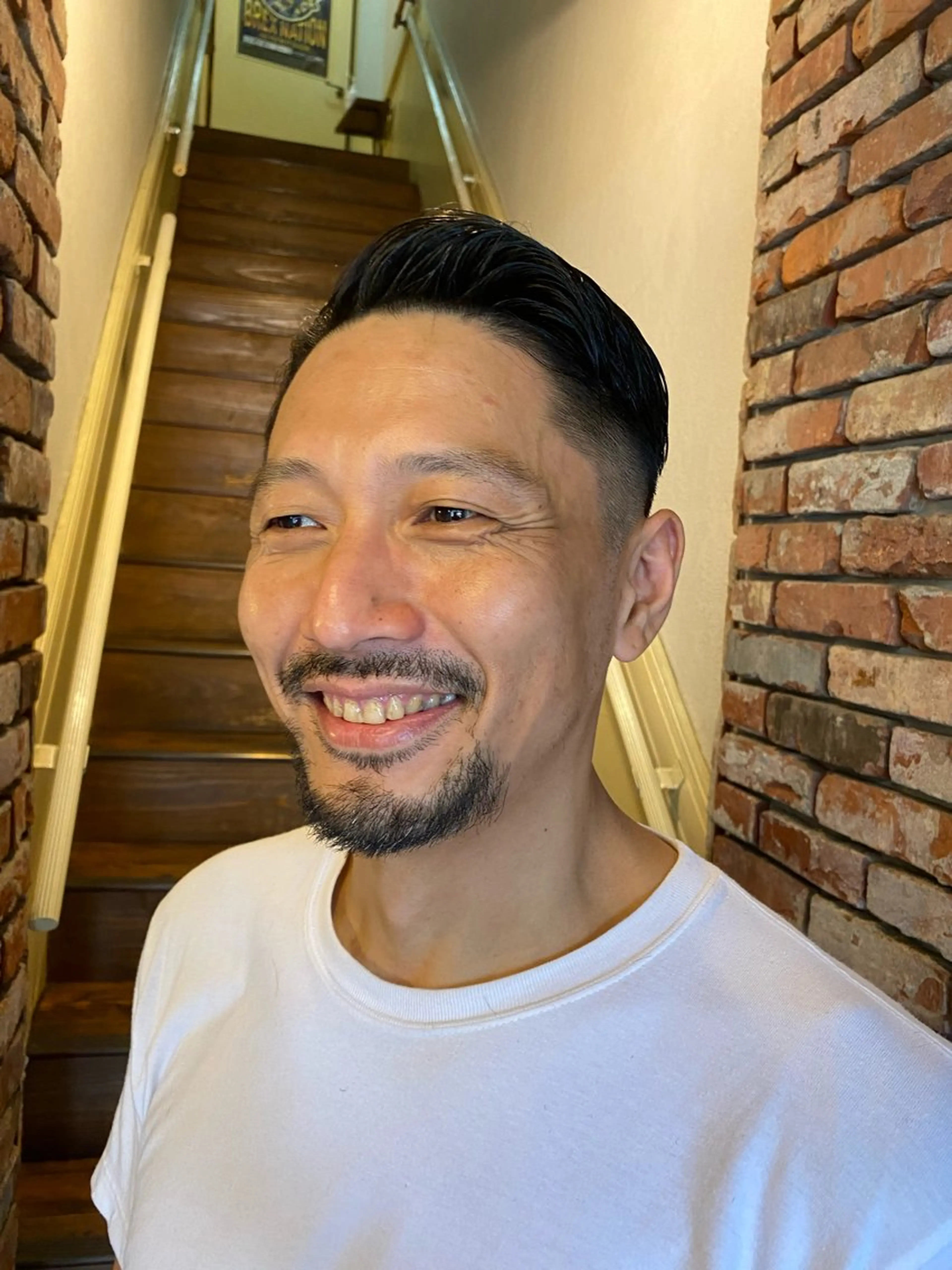 メンズ フェードカット スウィーティーヘアー所属・高塩翔大 髪質改善のヘアスタイル