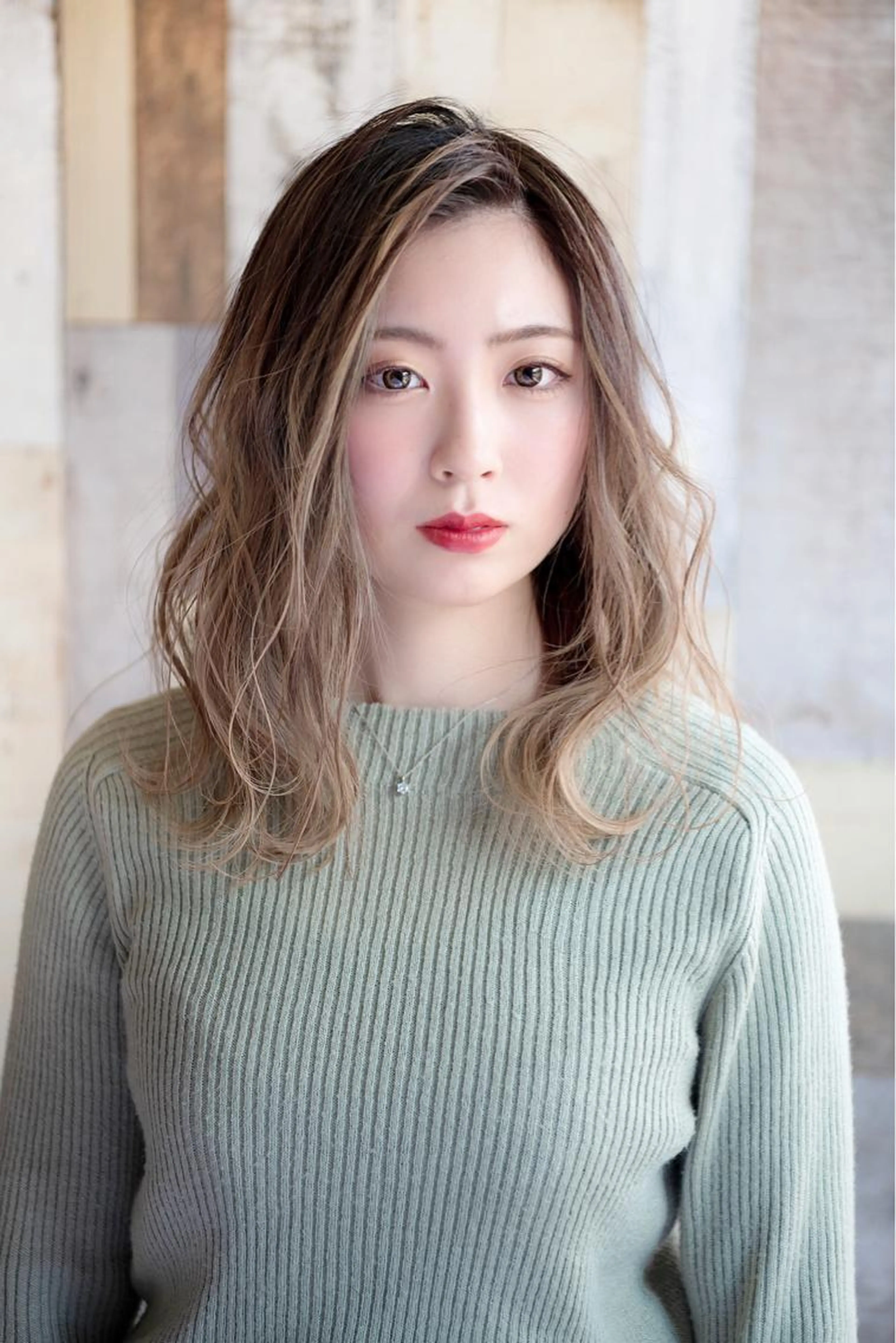 【カット】ヘッドマッサージ+肩マッサージ付きの写真