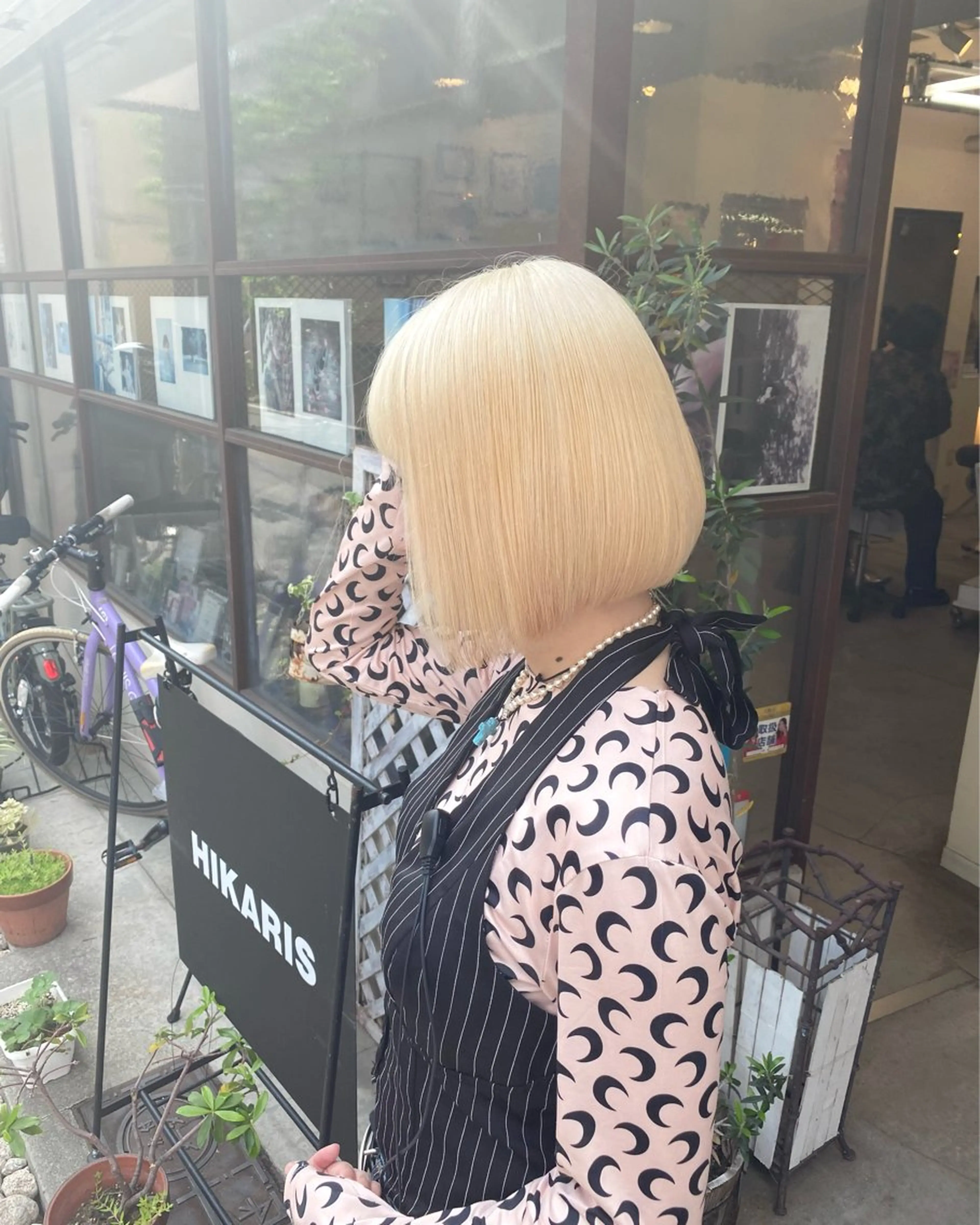ショート カラー ブリーチ 抜きっぱなしブロンド ブロンド ハイトーンカラー HIKARIS 相川所属・ウチダ ユウヤのヘアスタイル