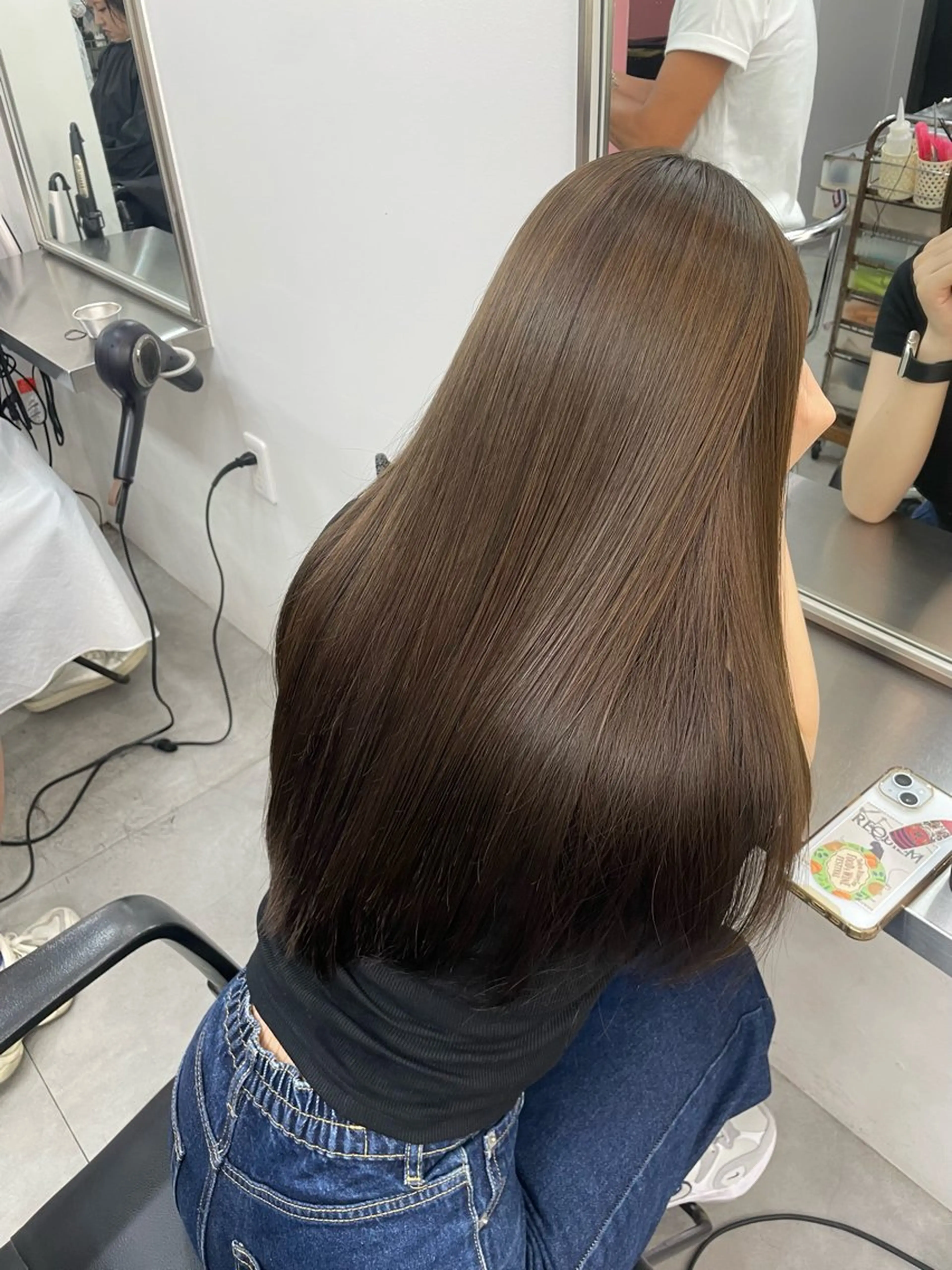 ロング カラー 蔭山 ゆきなのヘアスタイル