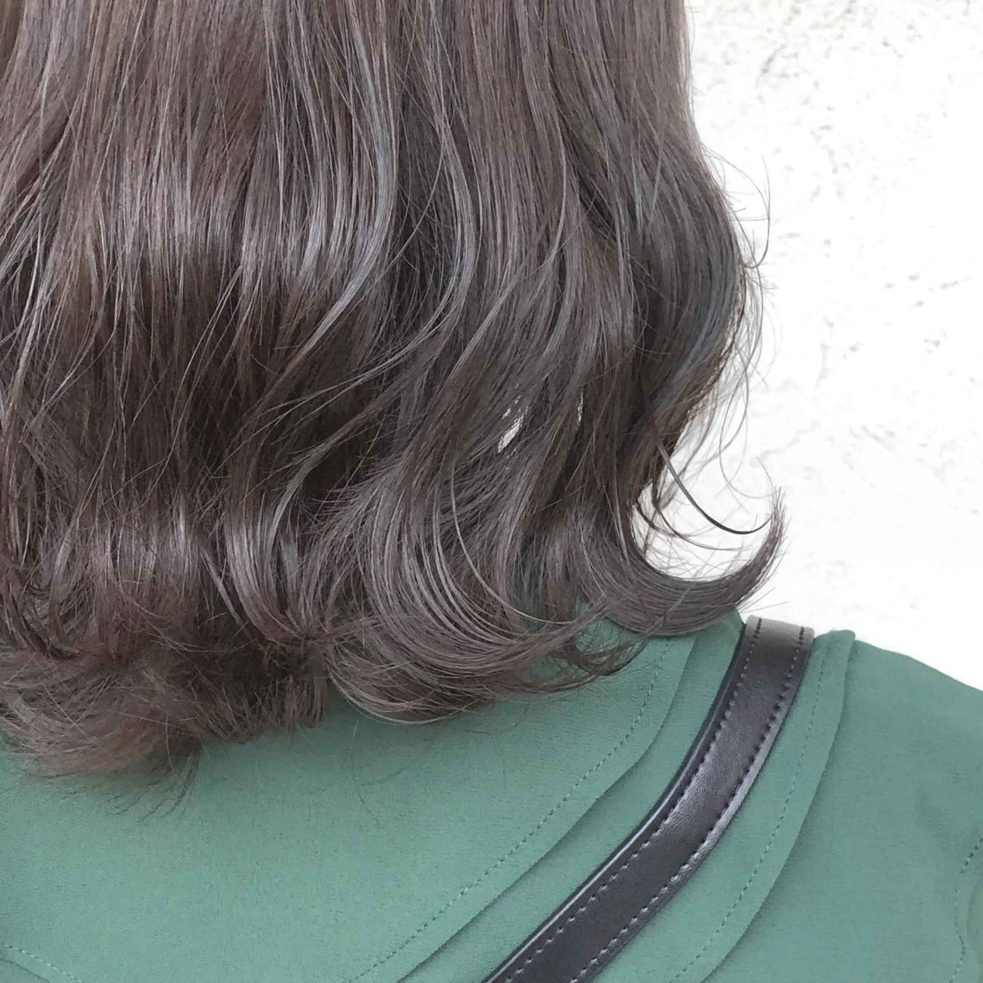 ミディアム カラー アディクシーカラー ブリーチ ブリーチなしカラー ヘアカラー トリートメント ヘアセット 艶髪育成サロン 京橋　shinのヘアスタイル