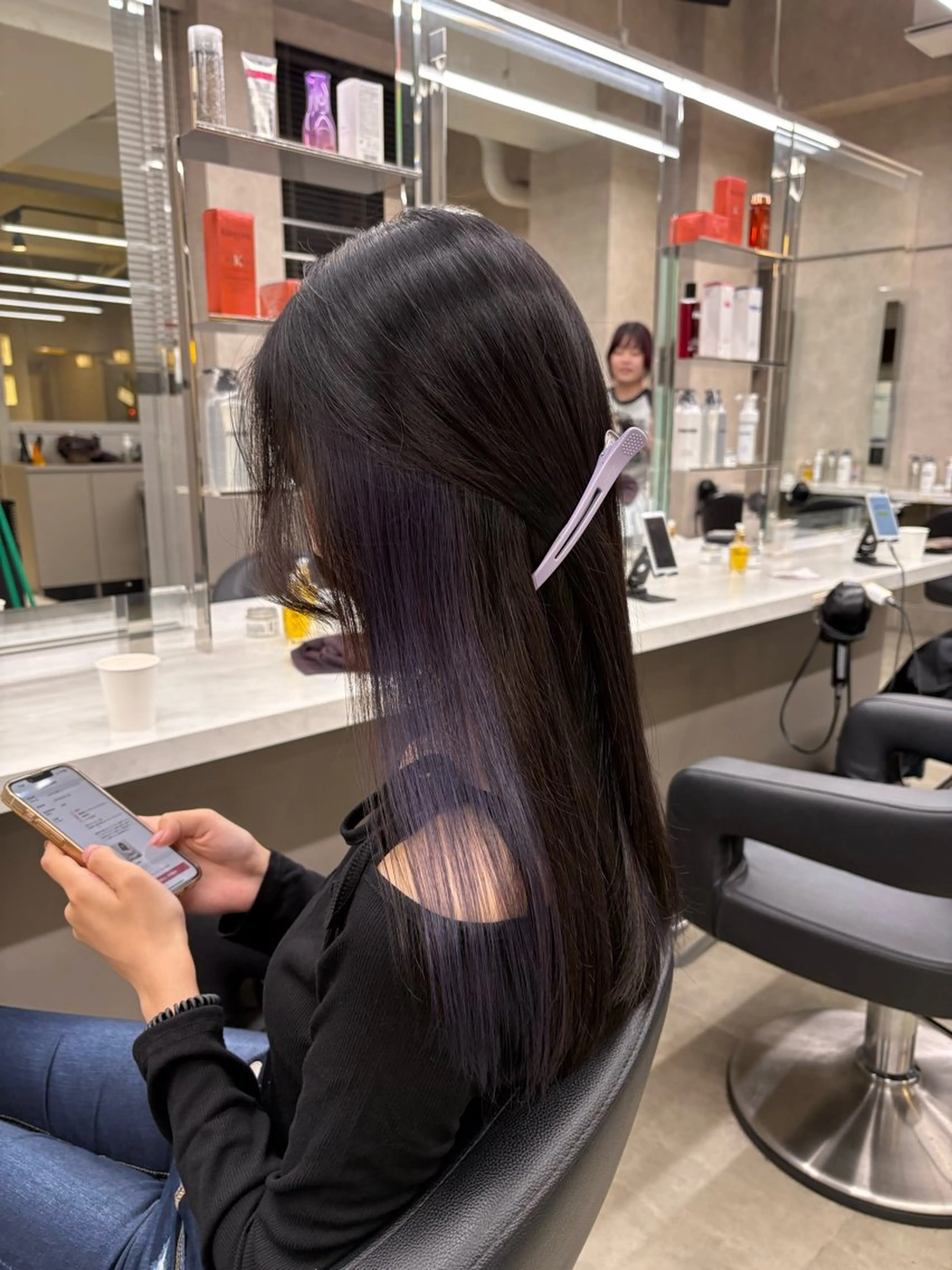 ロング ヘアカラー トリートメント ヘッドスパ ヘアセット 透明感＆ブリーチ特化 寒色MiOのヘアスタイル