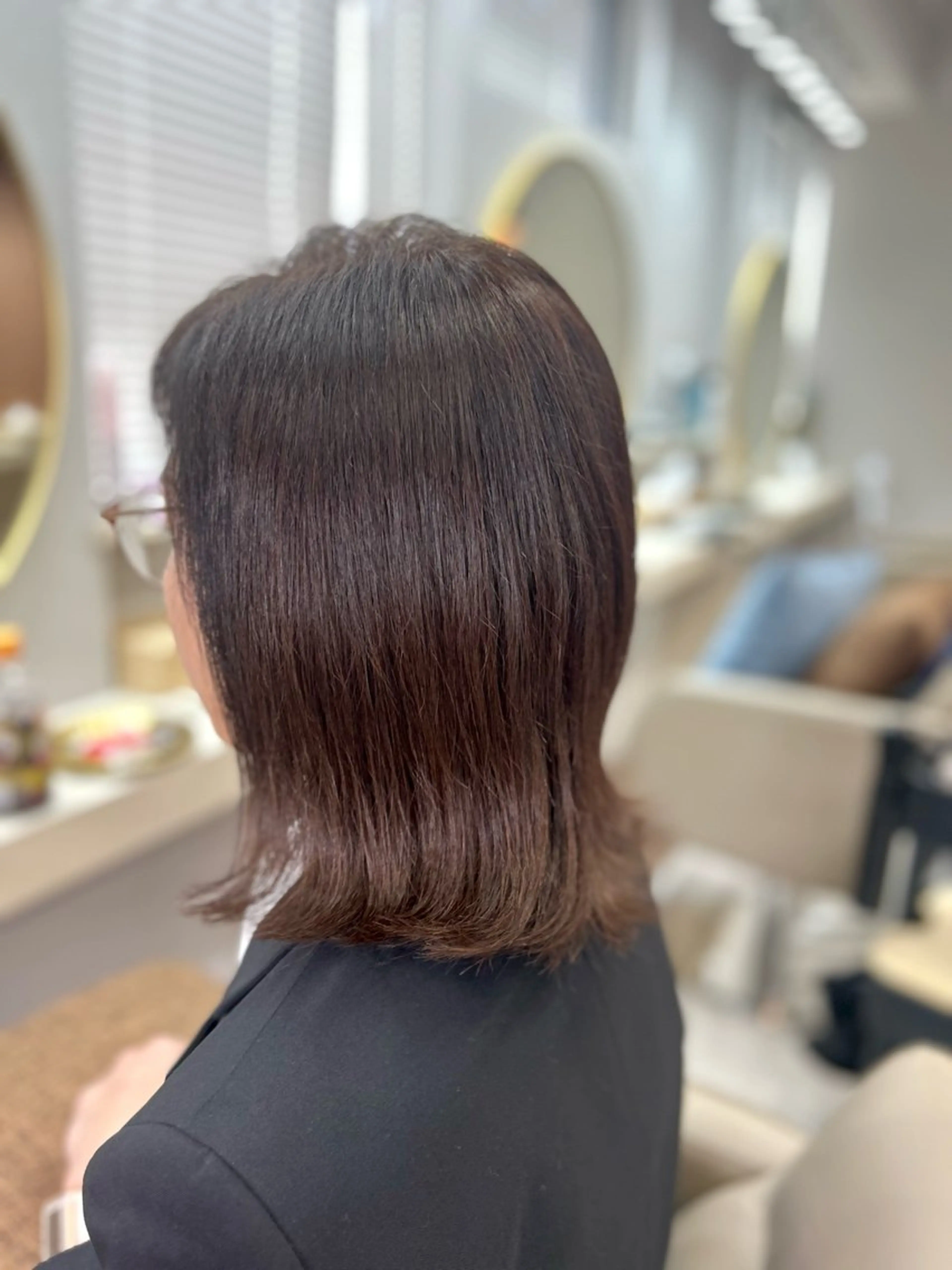 ミディアム 外ハネヘア カット 池田 太一のヘアスタイル