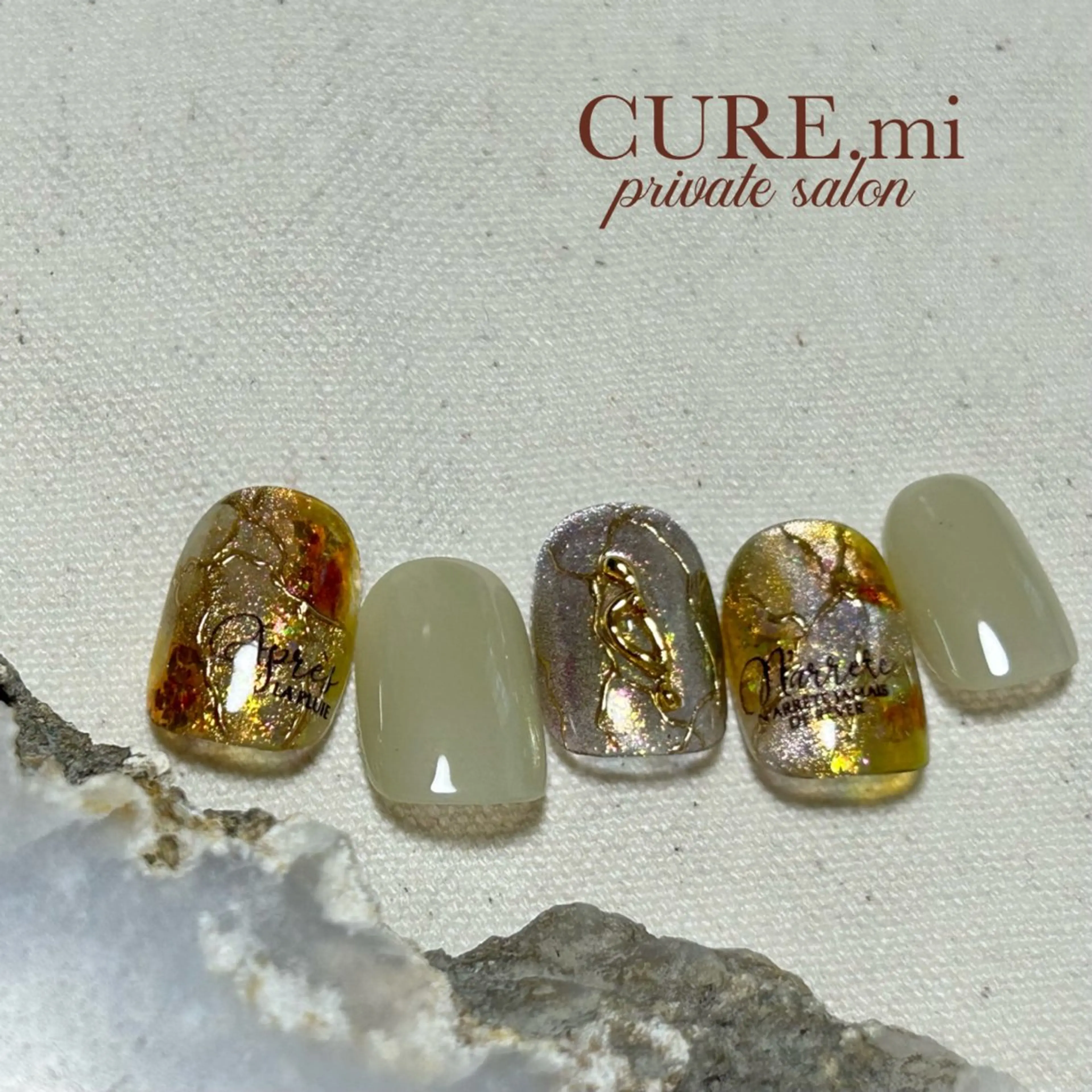 ネイル マグネットネイル ニュアンスネイル ハンドネイル ハンドケア CURE.mi所属・伊藤 美香のネイルデザイン