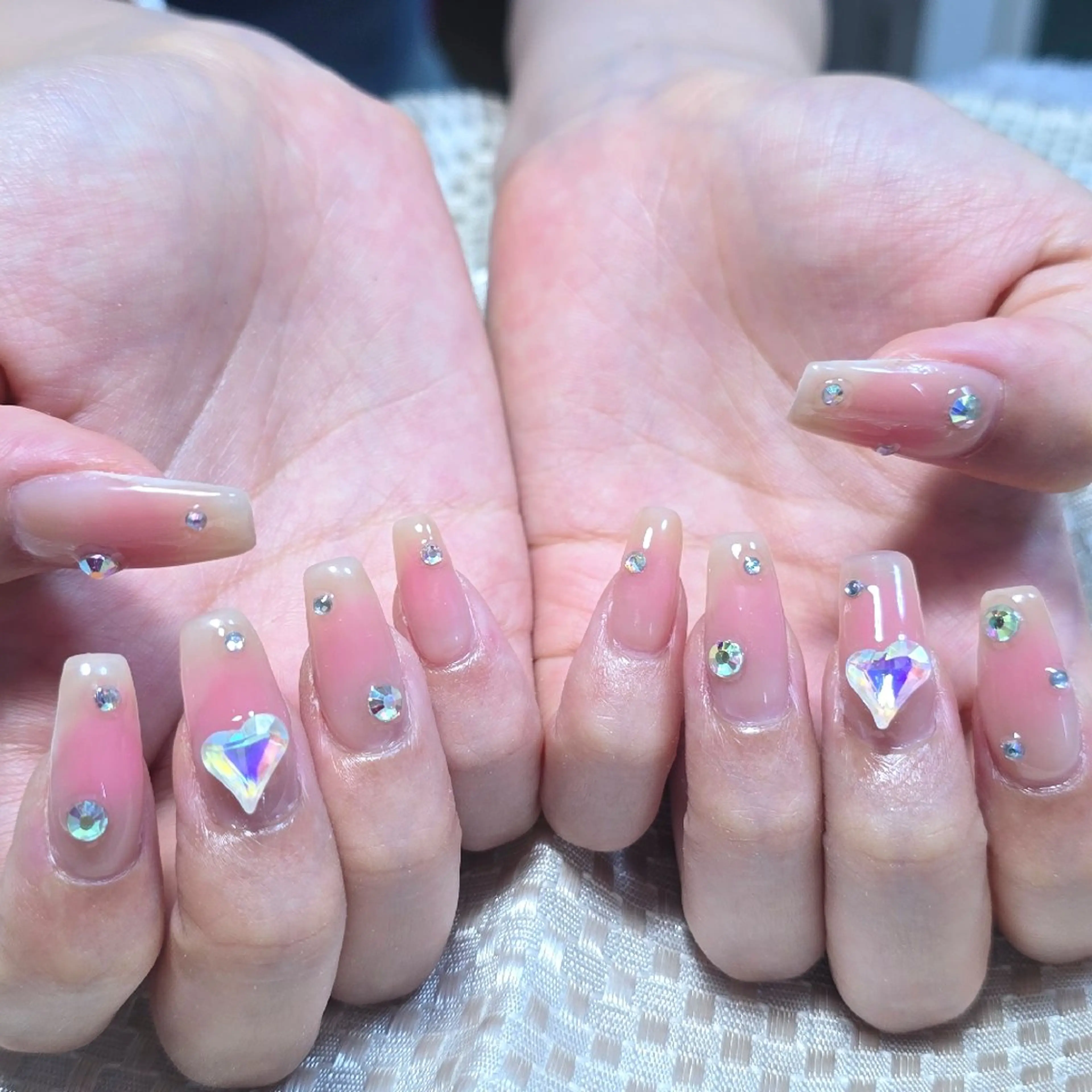 ネイル チークネイル もる nail‪🌱‬のネイルデザイン