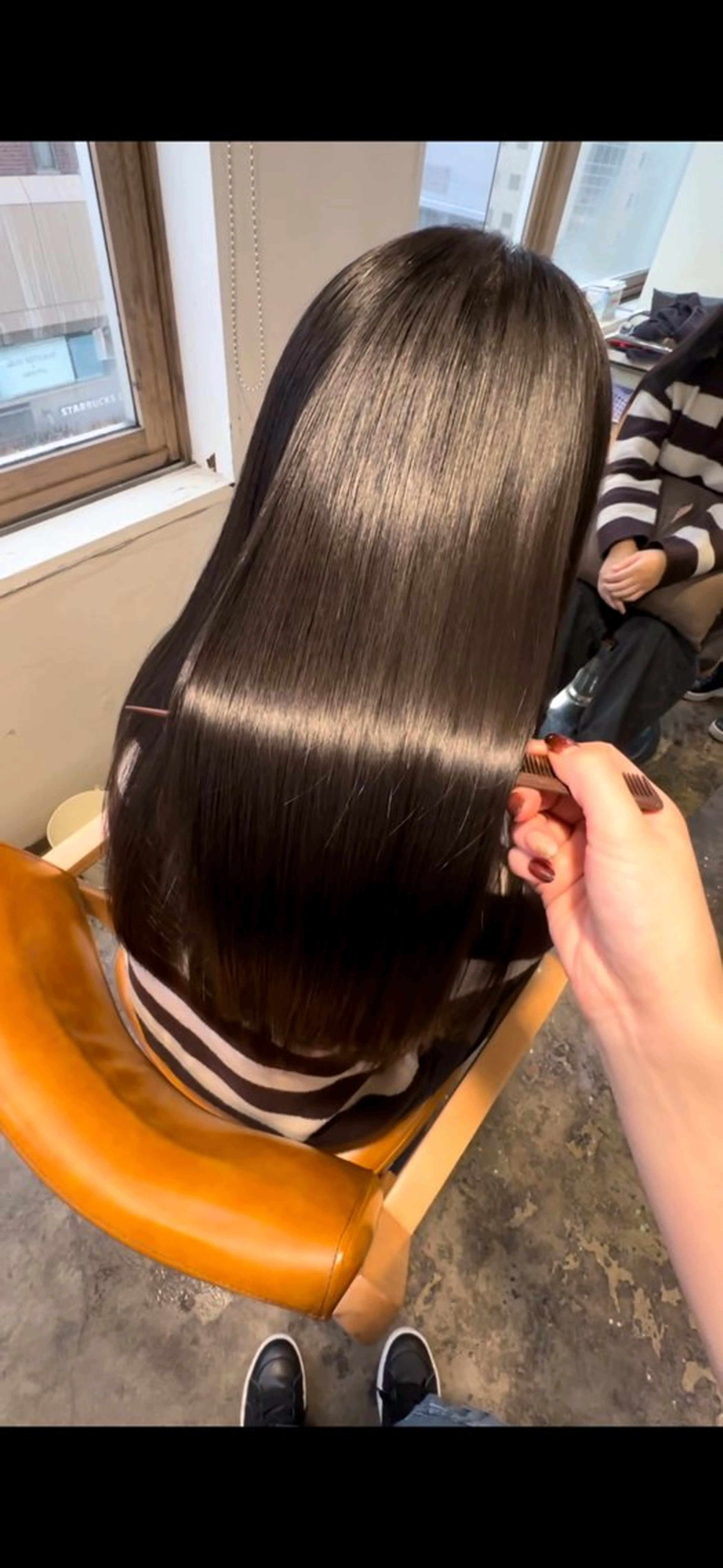 ロング カット ヘアカラー トリートメント 10月で予約終了‼️ 美髪を叶える美容師✨のヘアスタイル