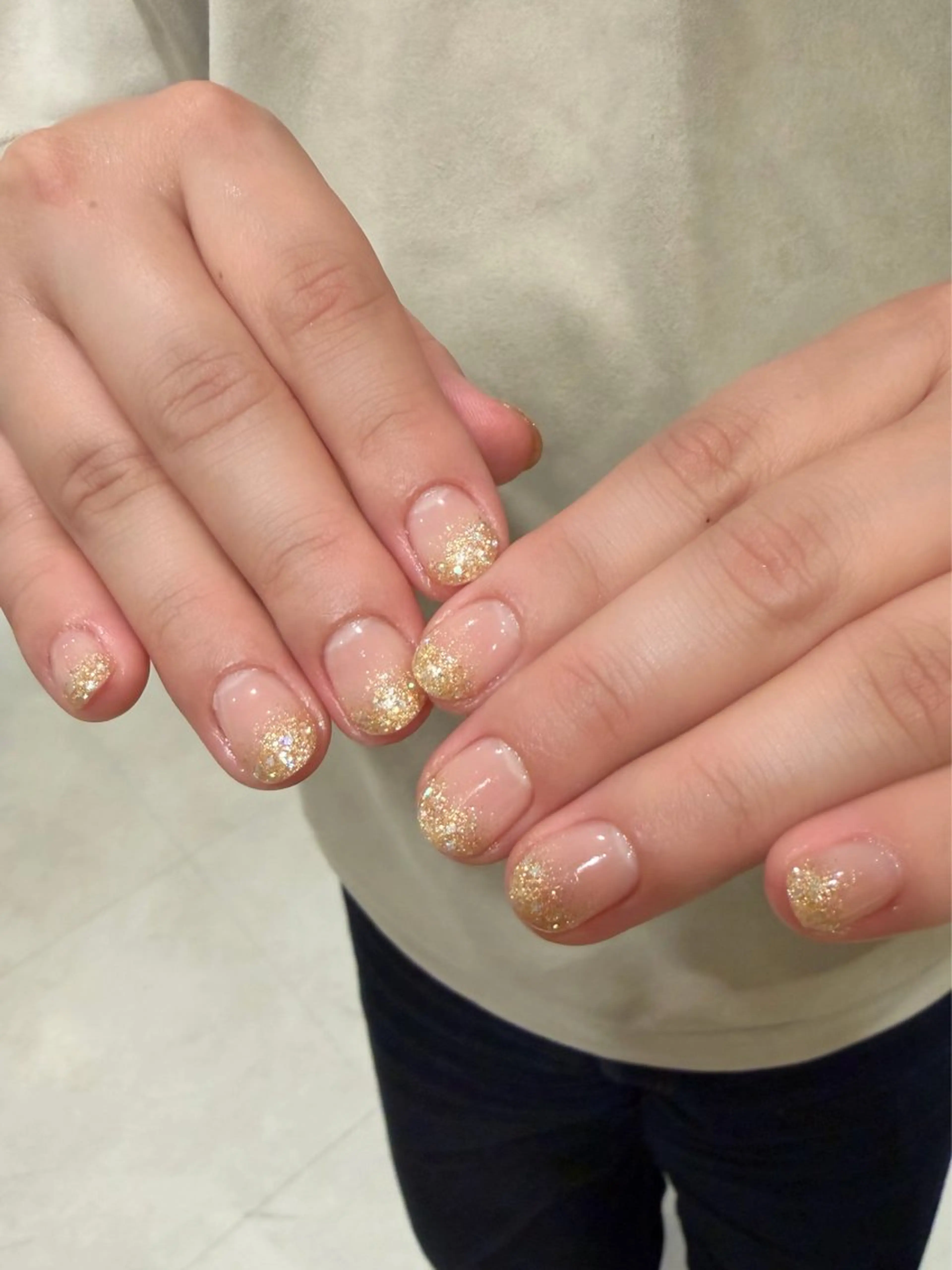 【オフあり】　ハンド ラメグラデーションの写真