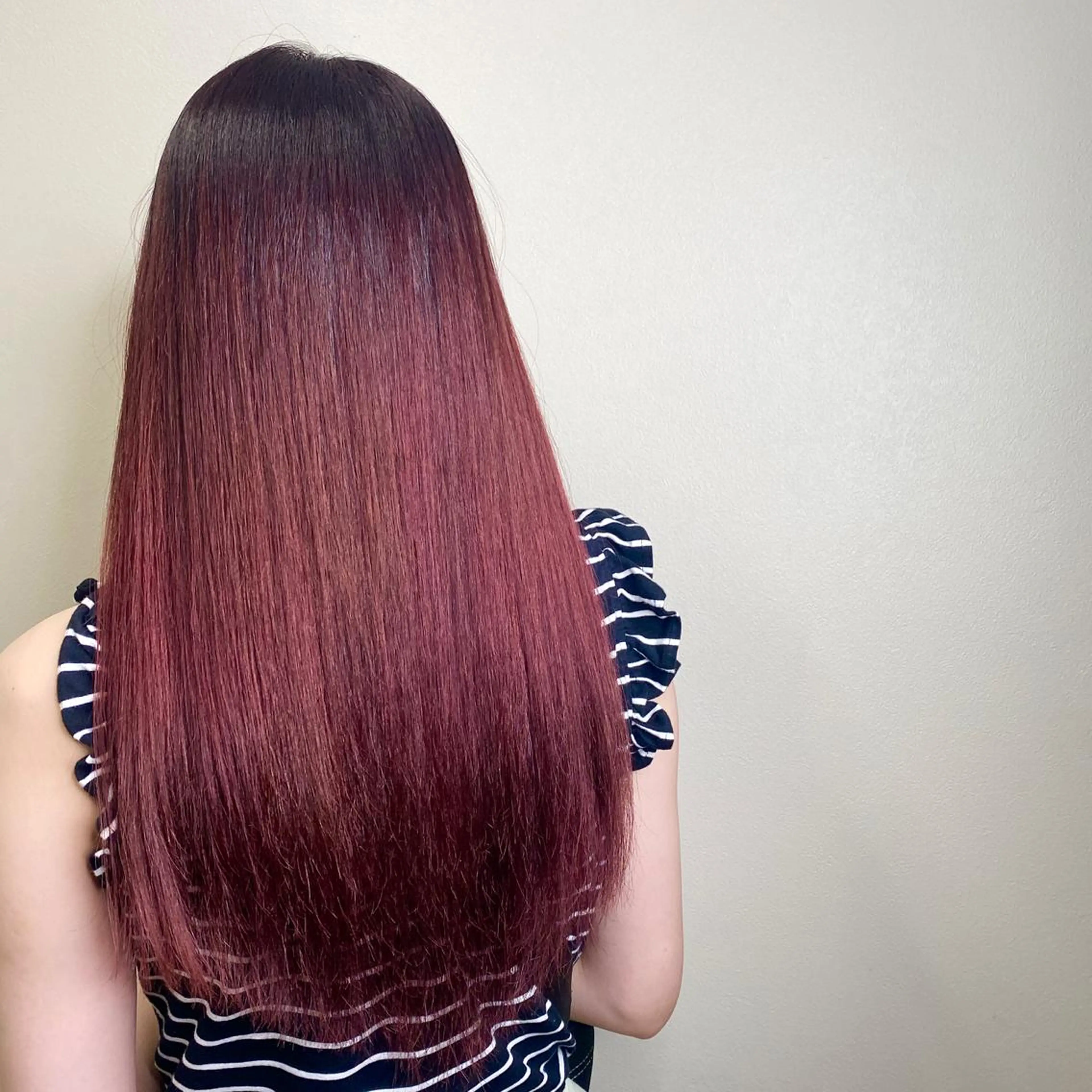 ロング カラー SALOWIN 新宿三丁目EAST所属・韓国レイヤー🇰🇷 layercut✂️のヘアスタイル