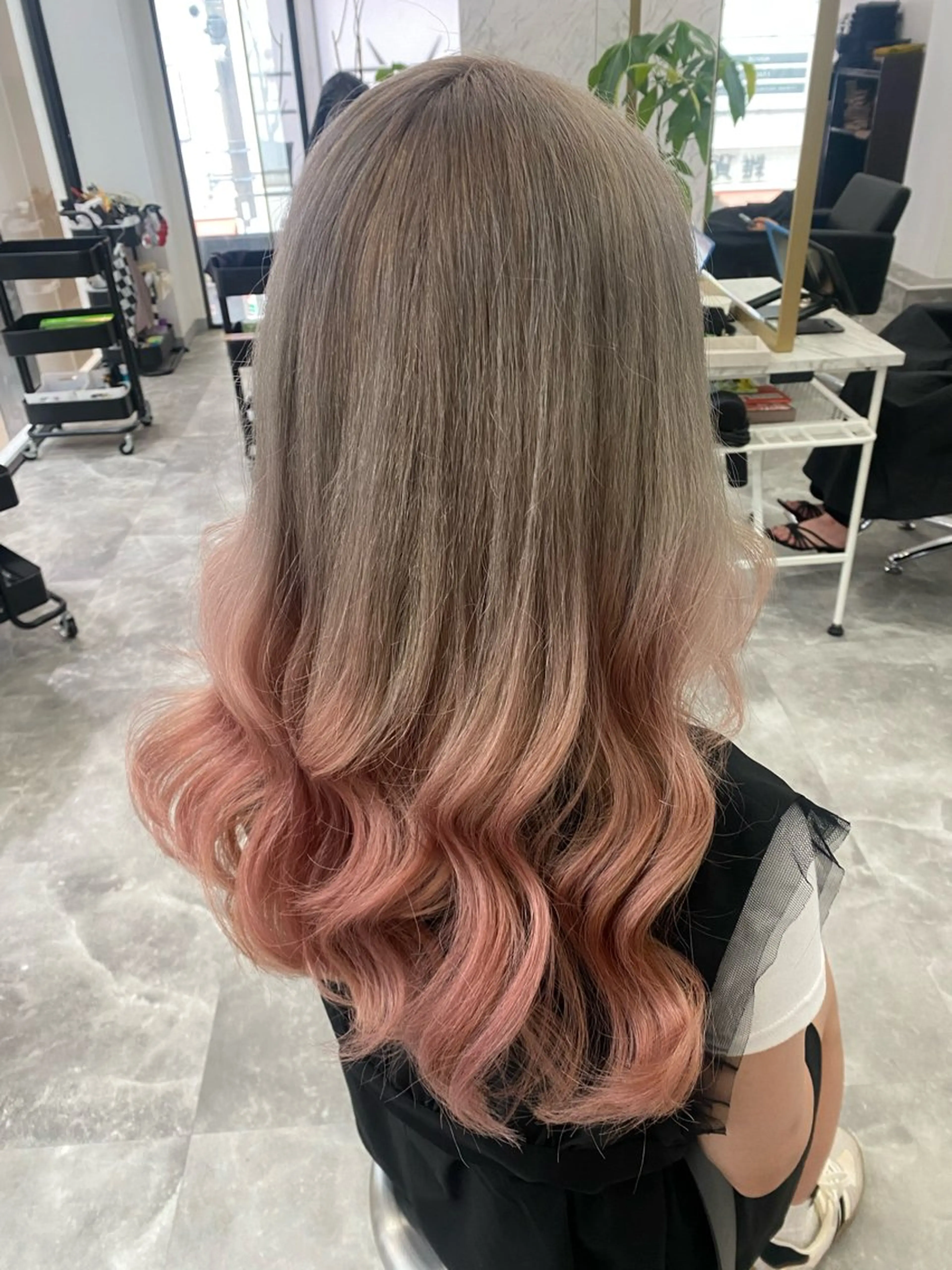ミディアム ヘアカラー ROSEL 沢津橋  楓のヘアスタイル