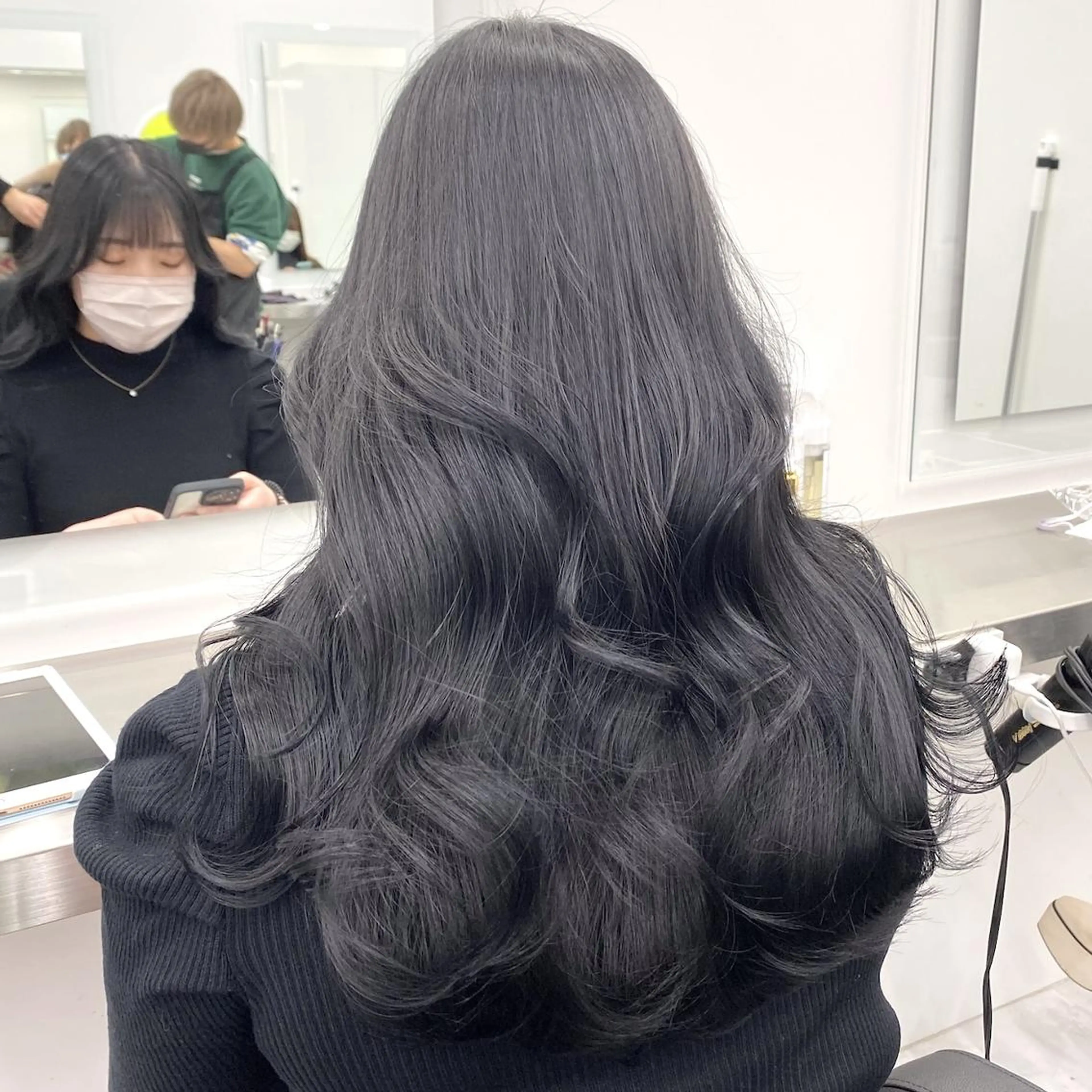 🇰🇷韓国好き必見🇰🇷ブルーブラックやコリアンブラック🇰🇷就活や実習にも対応した重くない暗髪🇰🇷ワンカラーの写真