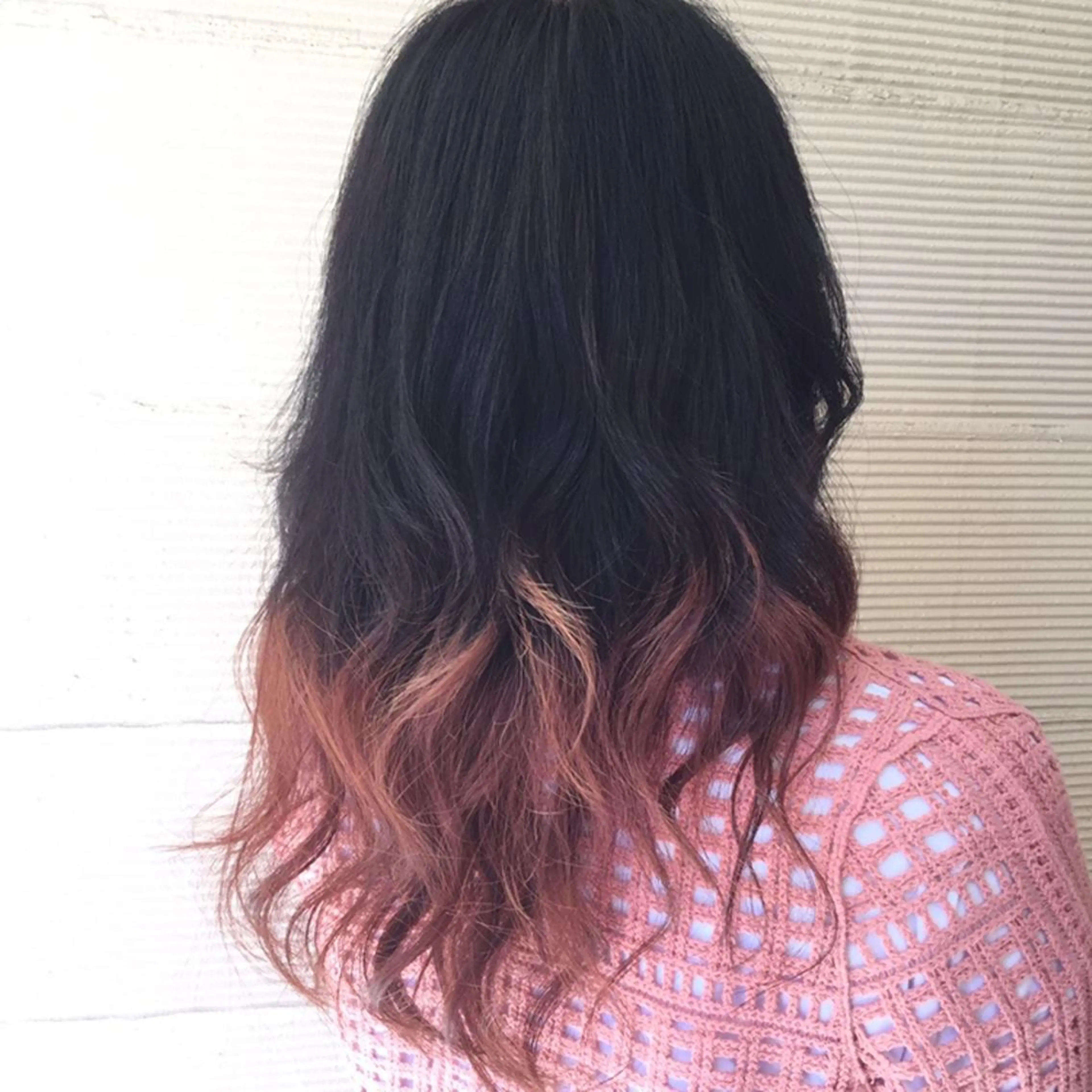 カラー グラデーションカラー レッドカラー 中林 由佳のヘアスタイル