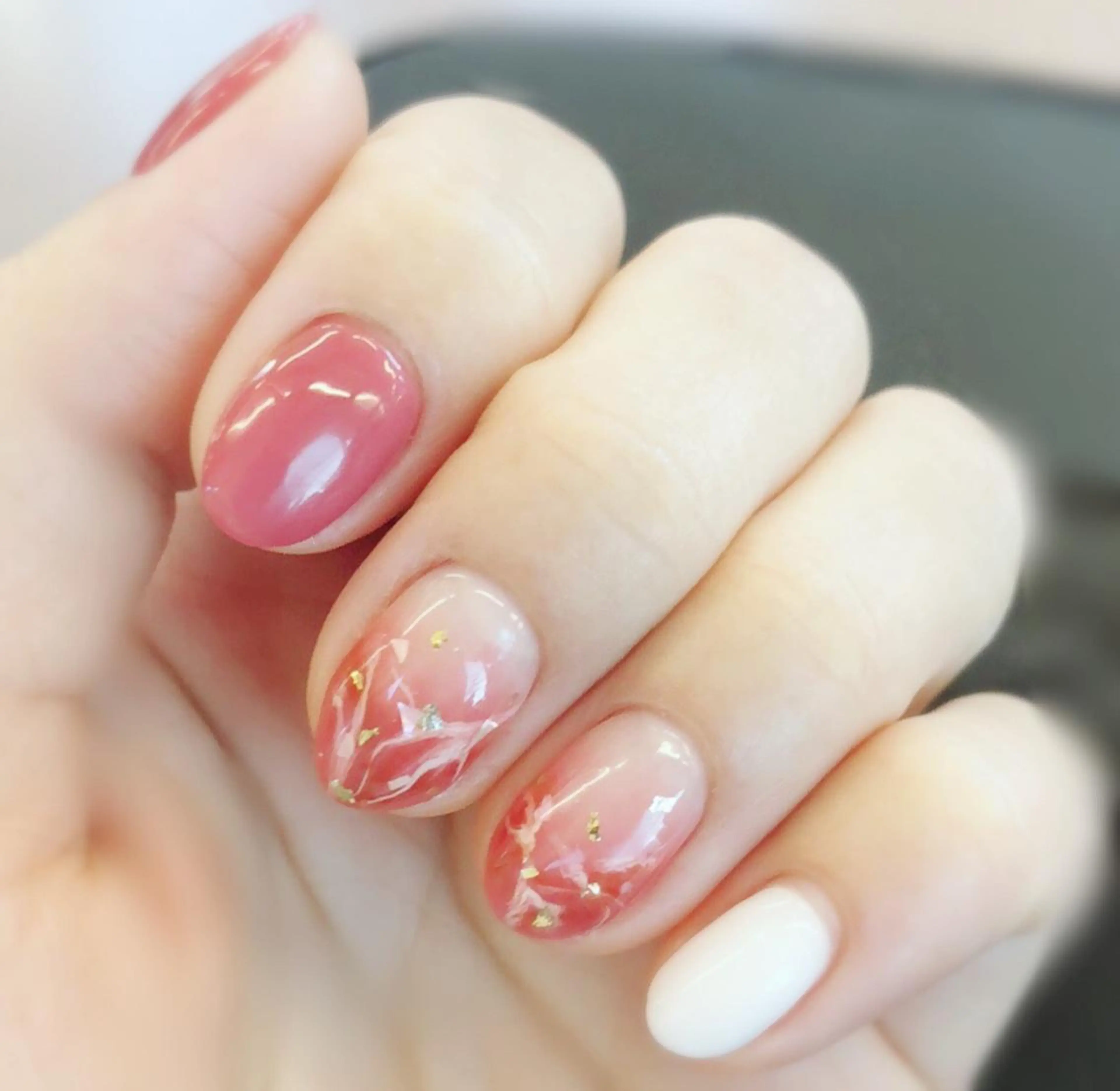 ネイル ハンドネイル ハンドケア ハク キのネイルデザイン