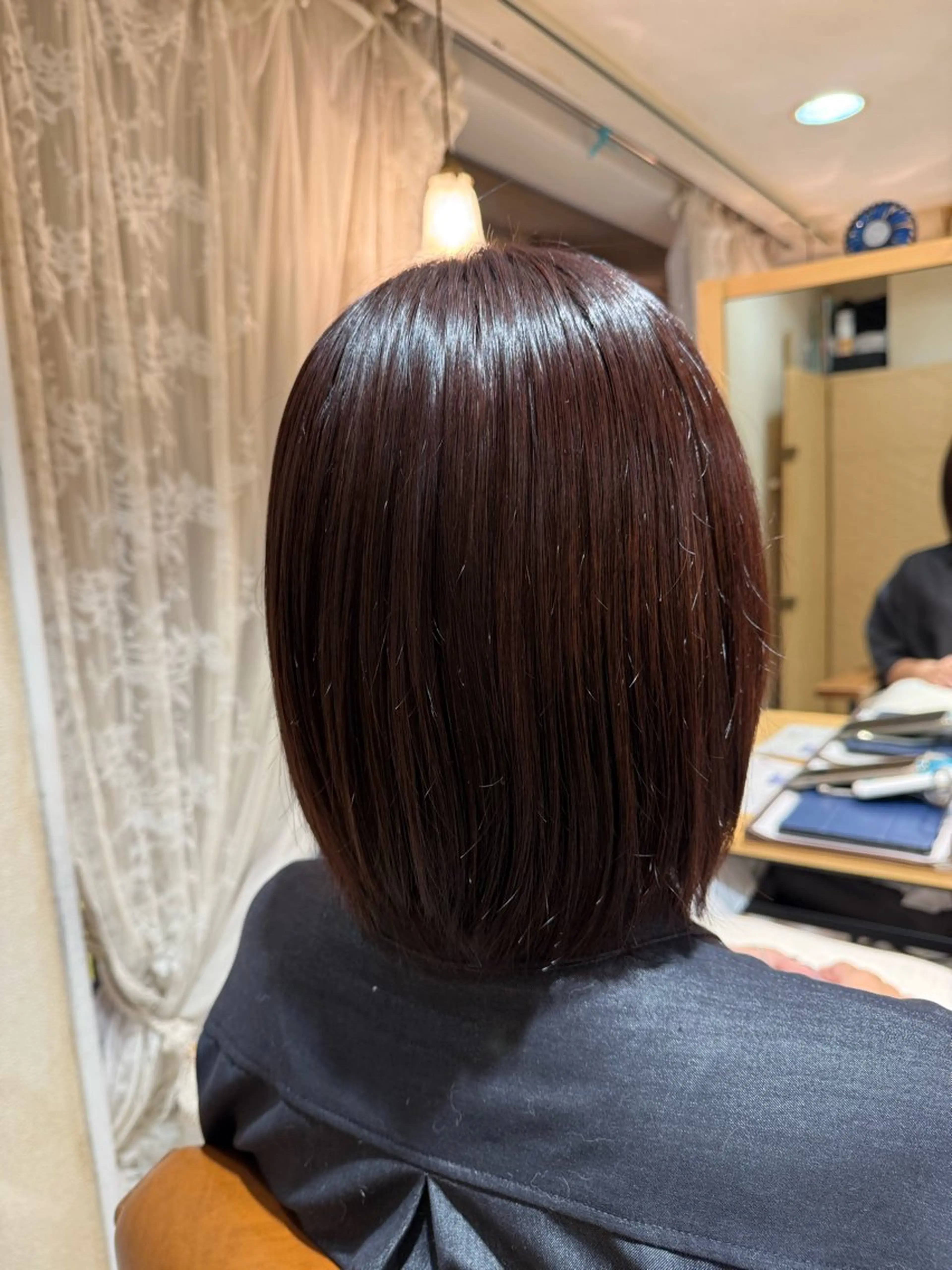 カラー ブリーチ ブリーチなしカラー 山口 菜々実のヘアスタイル