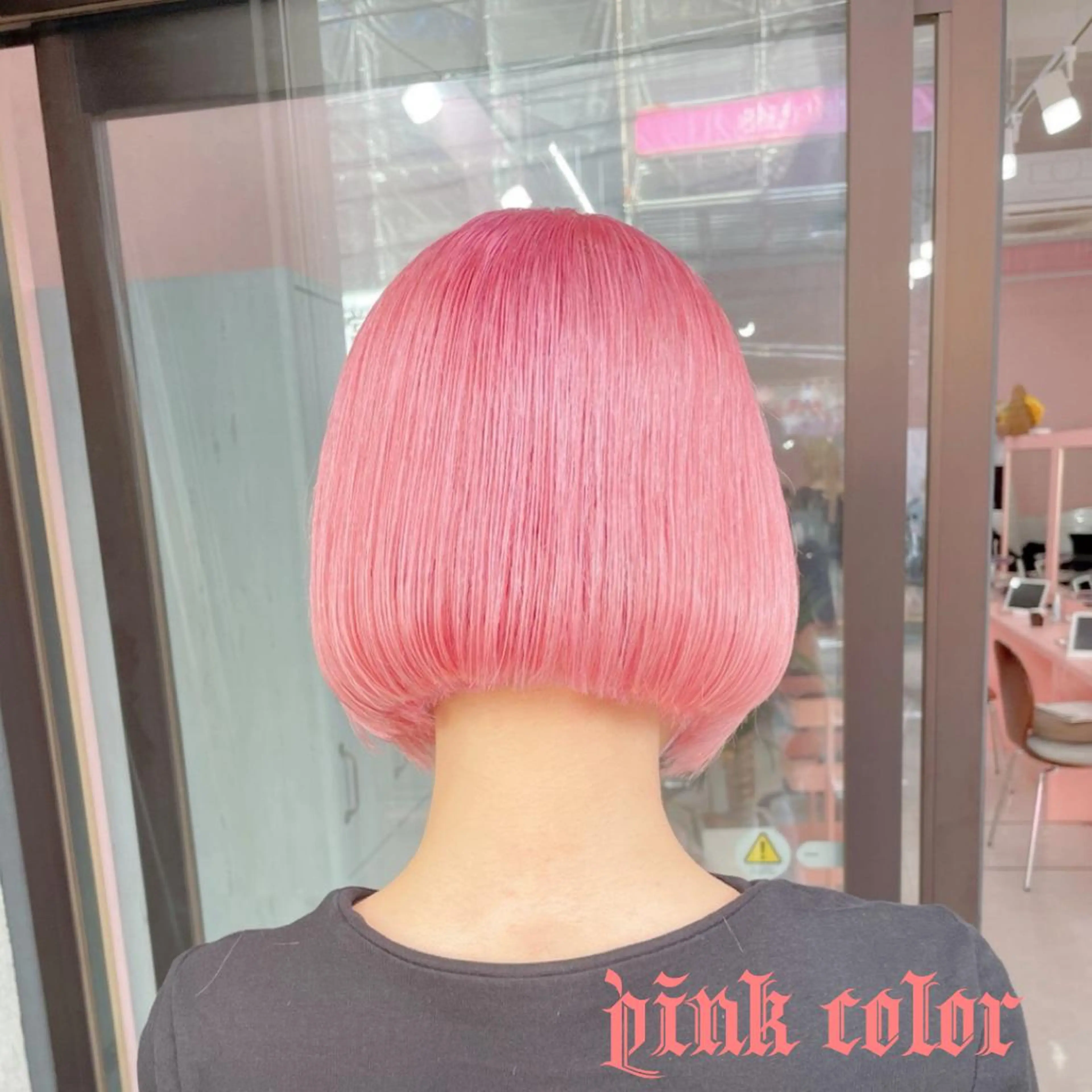 ショート カラー シールエクステ アクアカラー ブリーチ ケアブリーチ ダブルカラー 似合わせパーマ🔥 渡邉愛斗のヘアスタイル