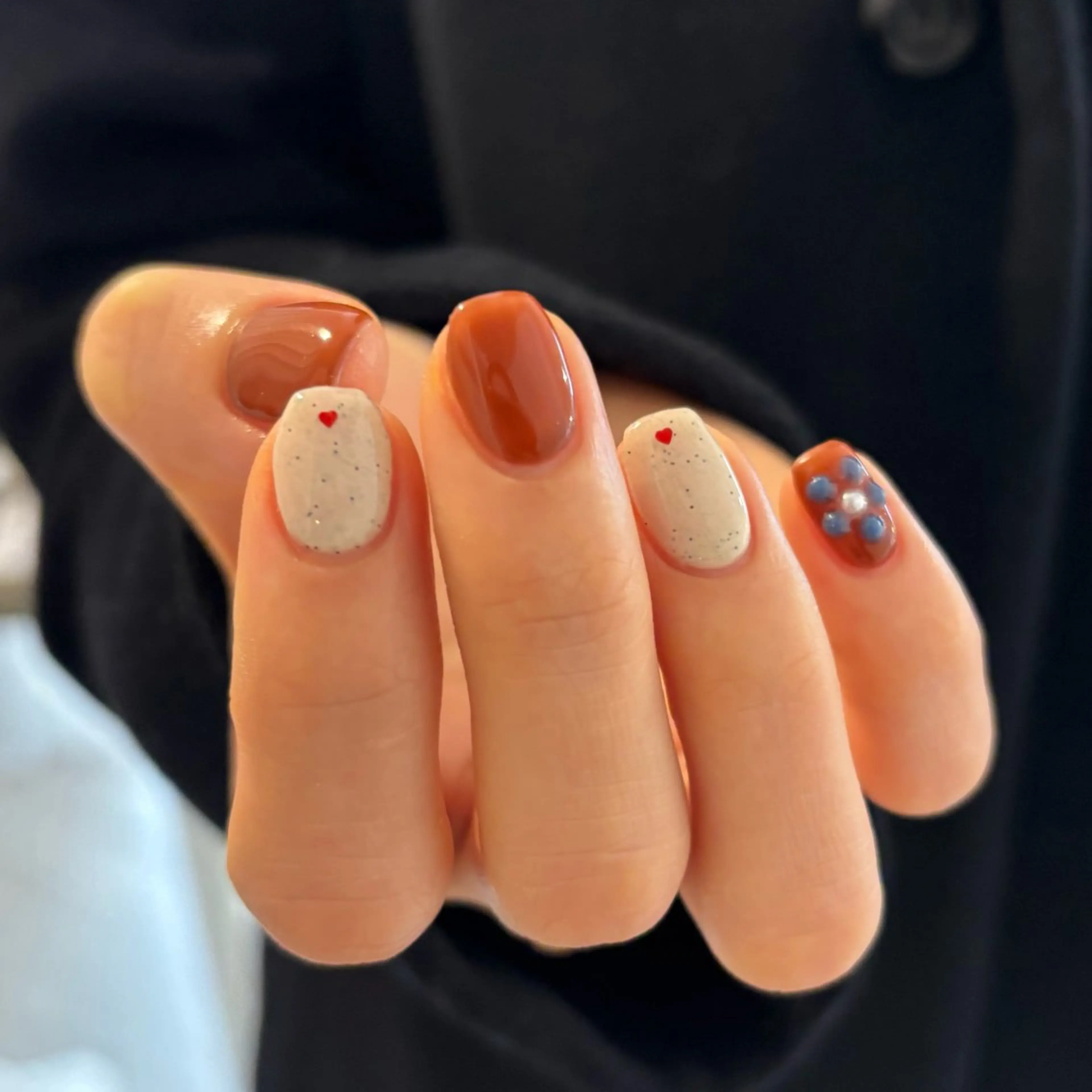 ネイル ハート ハンドネイル LYLY yukiのネイルデザイン