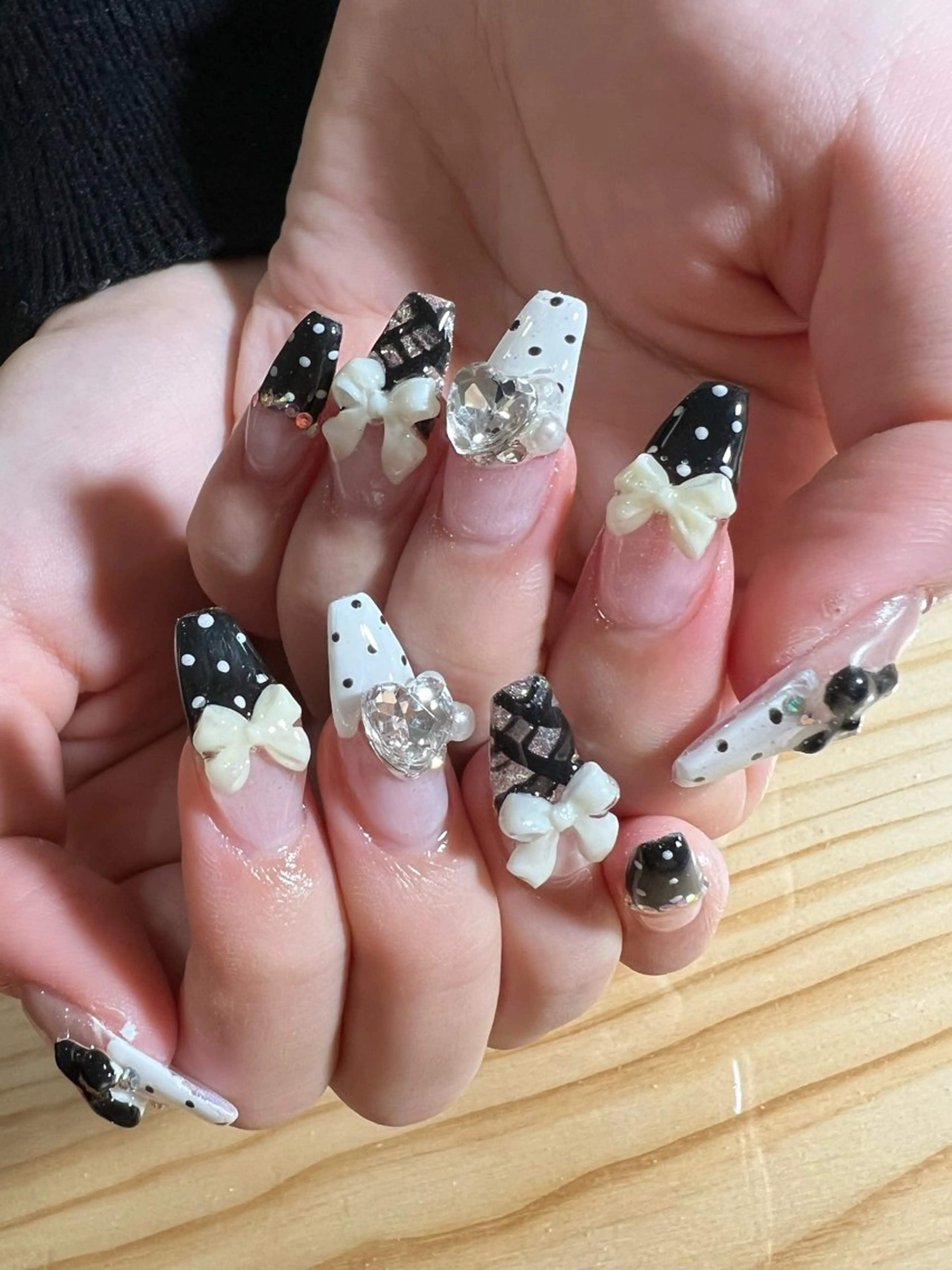 ネイル リボン ハンドネイル private salon mieのネイルデザイン