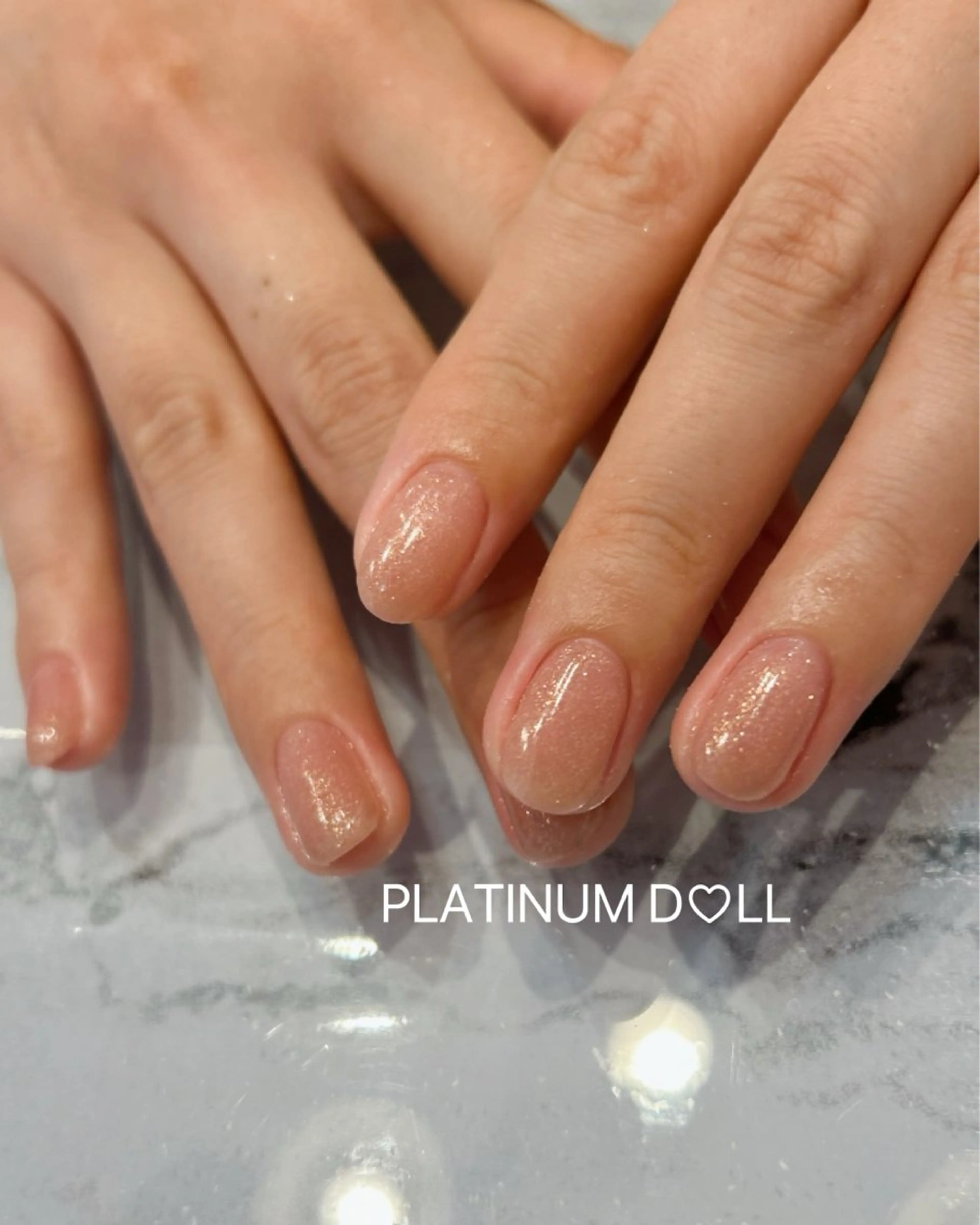ネイル グラデーション オフィスネイル ワンカラーネイル シンプルネイル ハンドネイル 🎀PLATINUM DOLL はな🎀のネイルデザイン