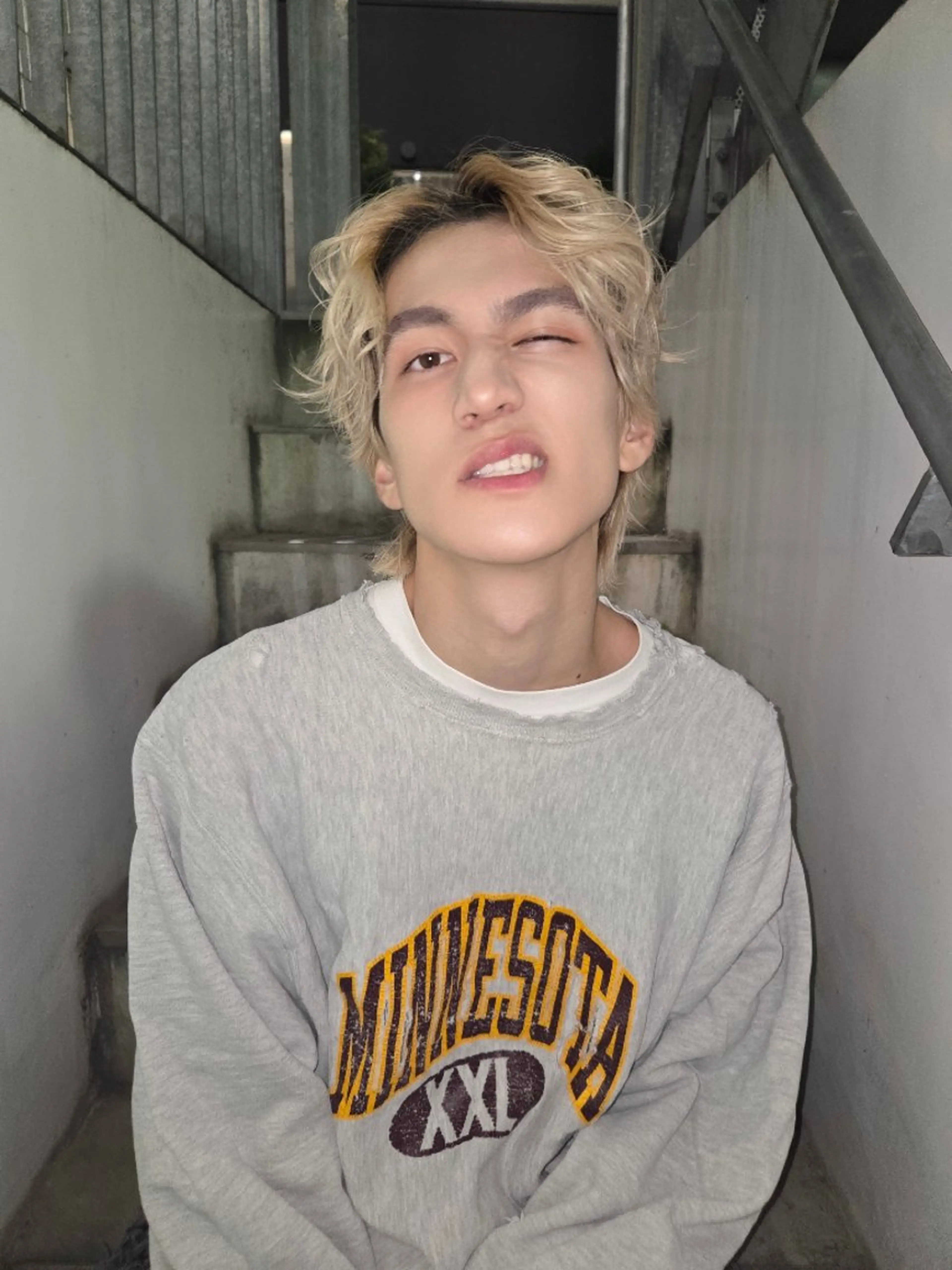 メンズ カット メンズ ヘアメイク ハイトーン キャロのヘアスタイル