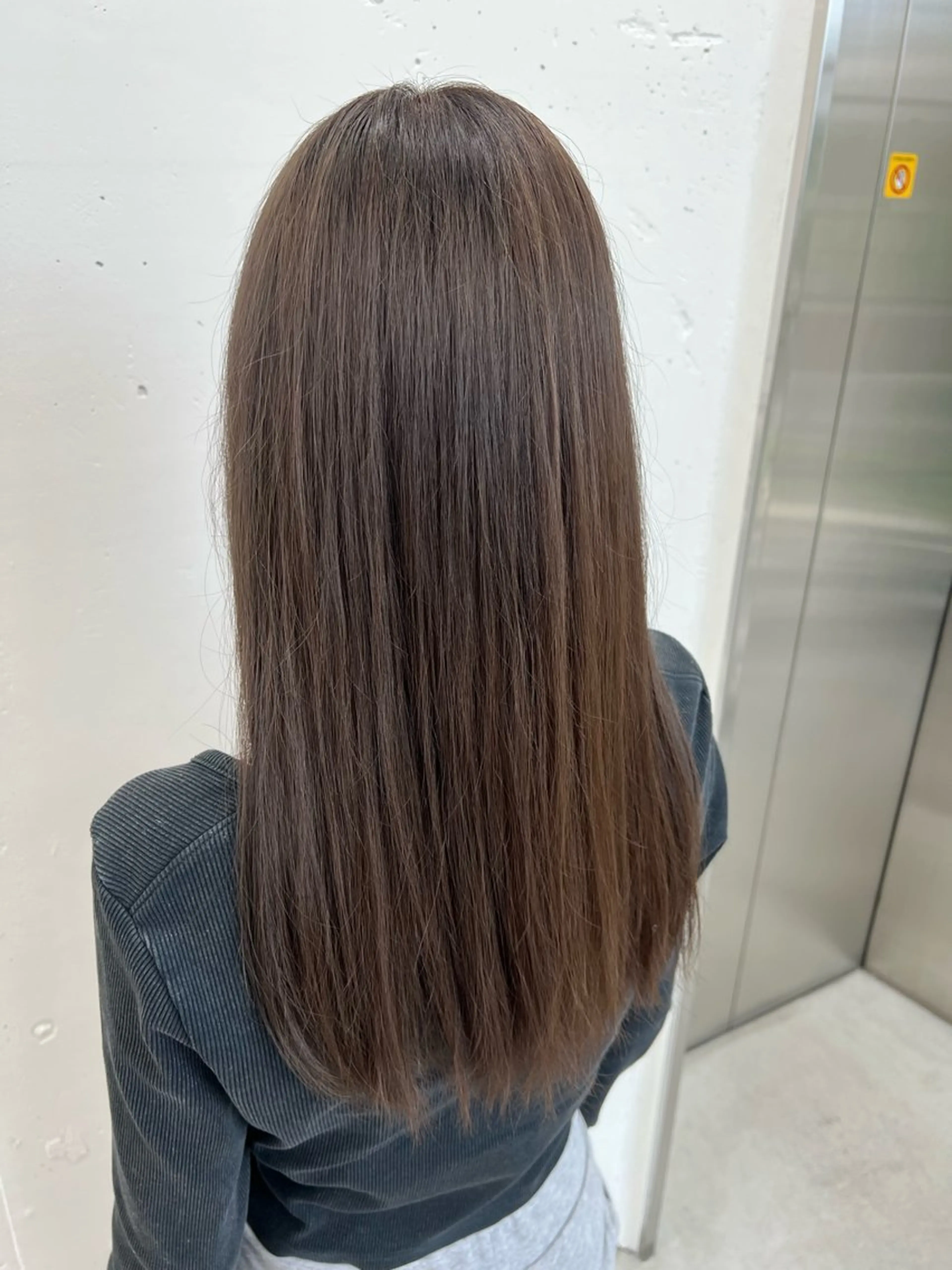 ロング カラー ブリーチ ブラウンカラー グラデーションカラー ナチュラルブラウン ヘアカラー トリートメント あすか JILLSTUDIOのヘアスタイル