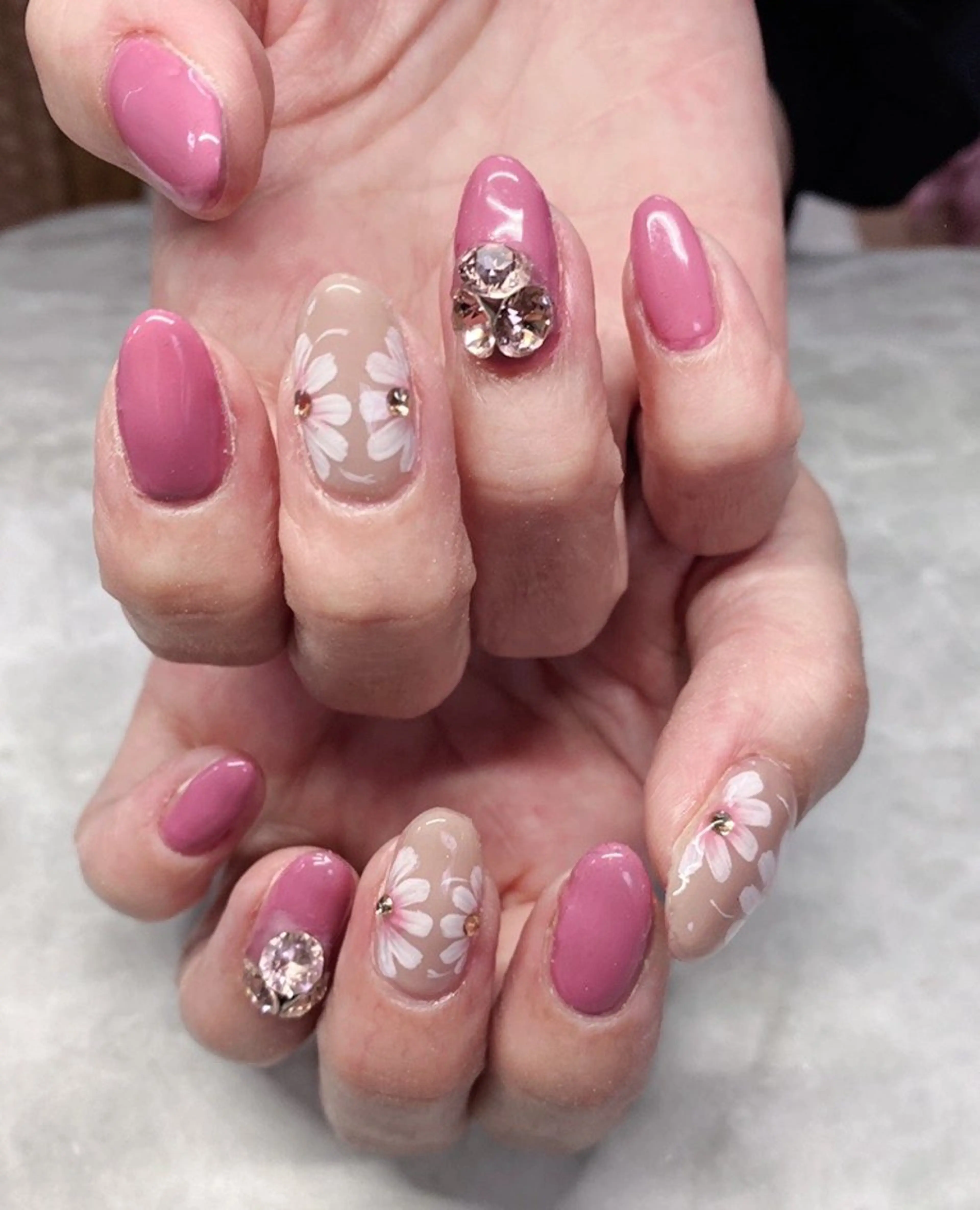 ネイル アートネイル ストーンネイル ハンドネイル ネイリスト♡ AYAKOのネイルデザイン