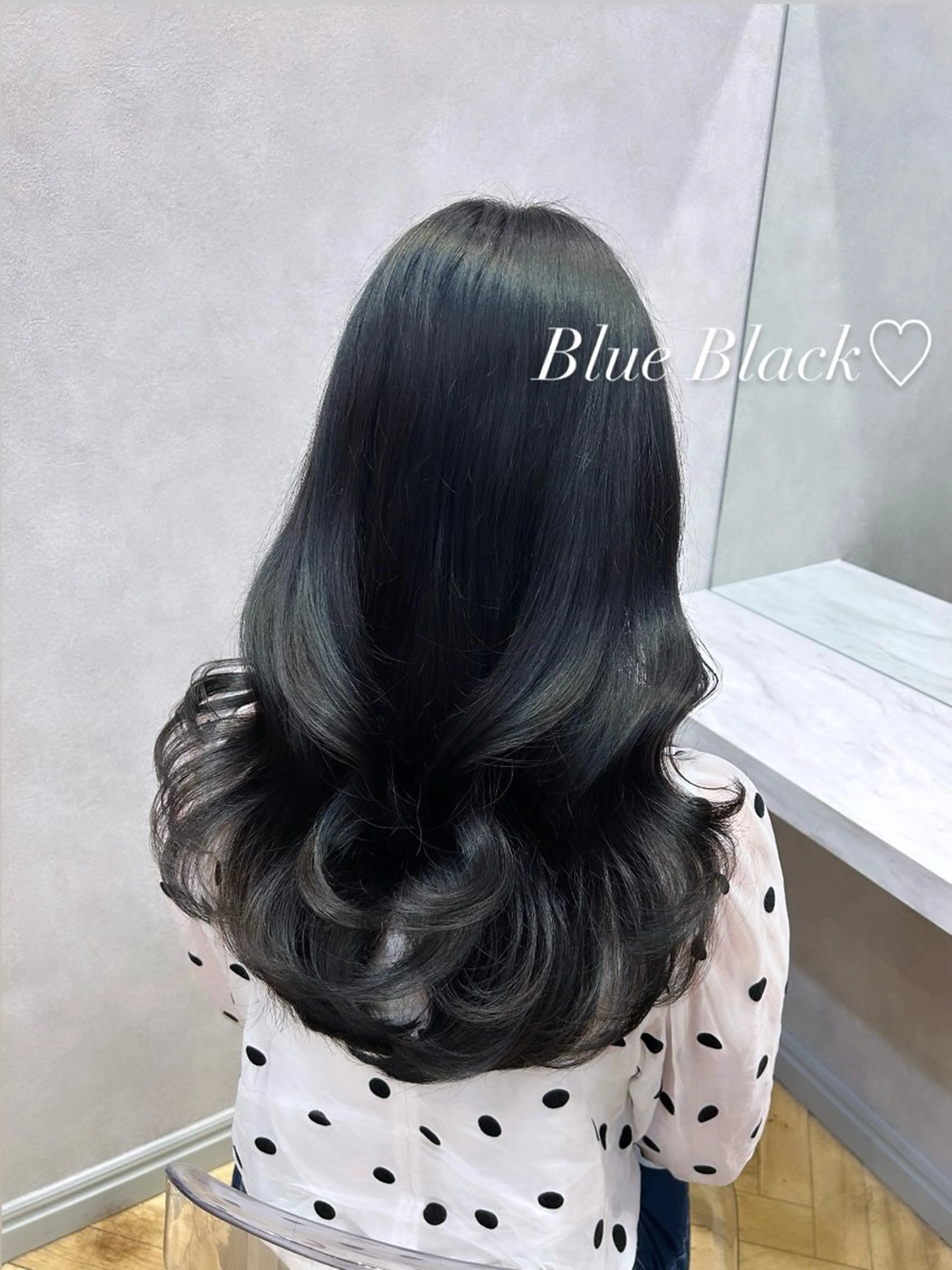 セミロング カラー ヘアアレンジ 黒髪 ブルーカラー ブルーブラック 🩷韓国ヘア/レイヤ ー🩷Maikaのヘアスタイル